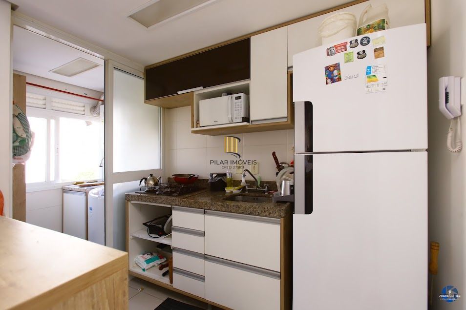 Apartamento 2 dormitórios com vaga no Passo D'areia