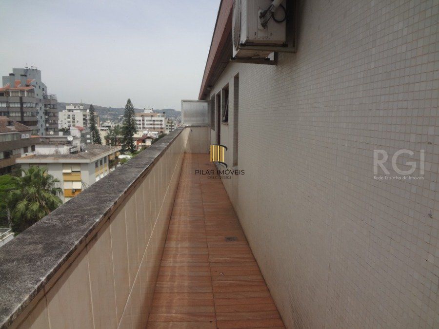 Cobertura para Venda - 263.75m², 3 dormitórios, sendo 1 suites, 2 vagas - Petrópolis