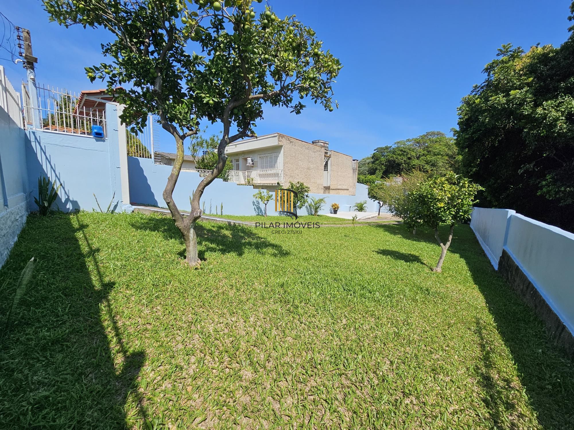 TERRENO COM MAIS DE 790M2 | CASA IMPECÁVEL DE 2 DORMITÓRIOS