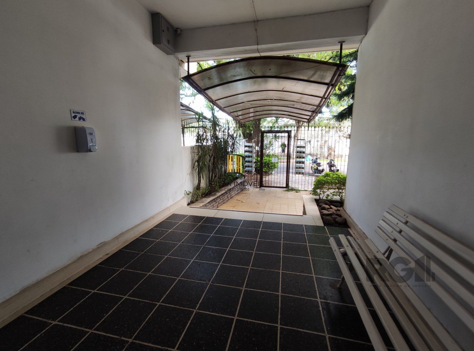 Apartamento 2 dormitórios no bairro Santa Cecília