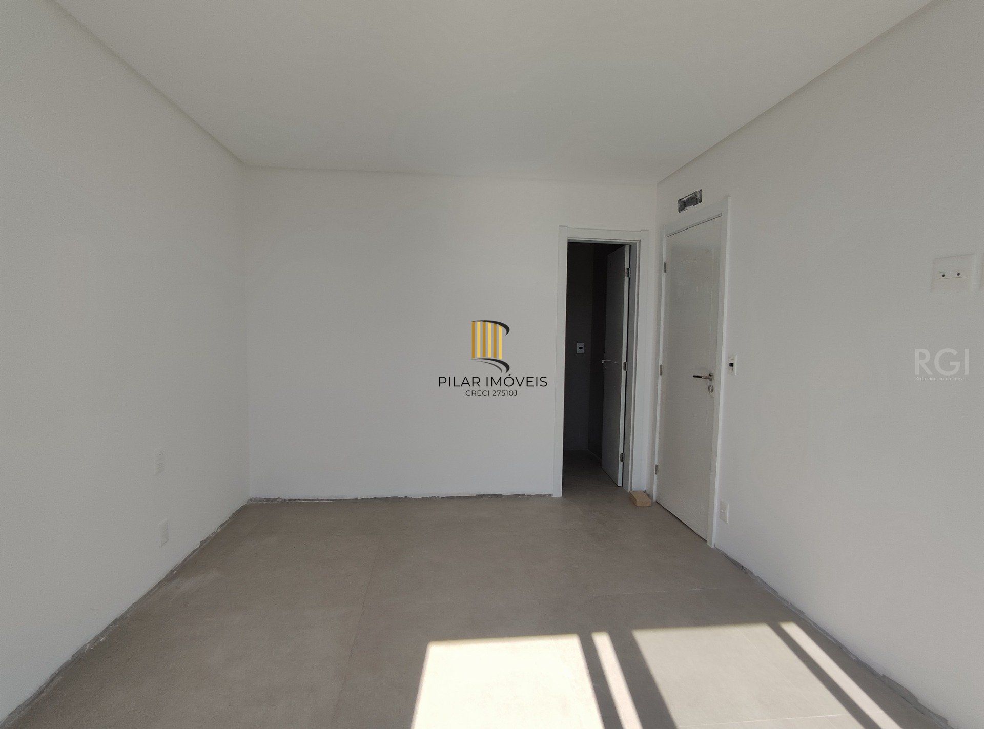 Casa Condominio 4 Dormitório(s) Bairro Centro