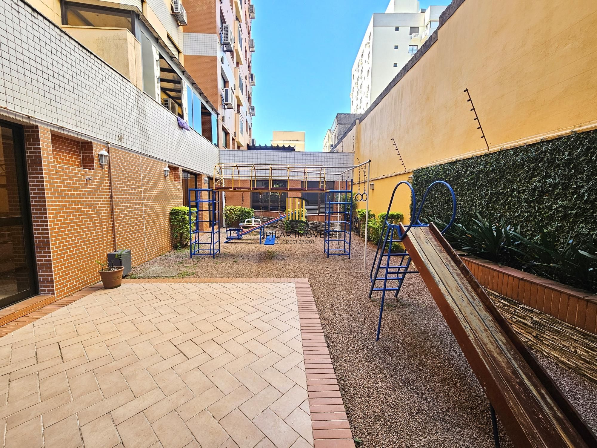 BAIRRO MENINO DEUS | 3 DORMITÓRIOS COM INFRAESTRUTURA