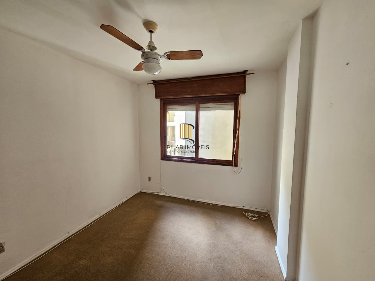 Apartamento 2 dormitórios com sacada e churrasqueira no Bom Fim