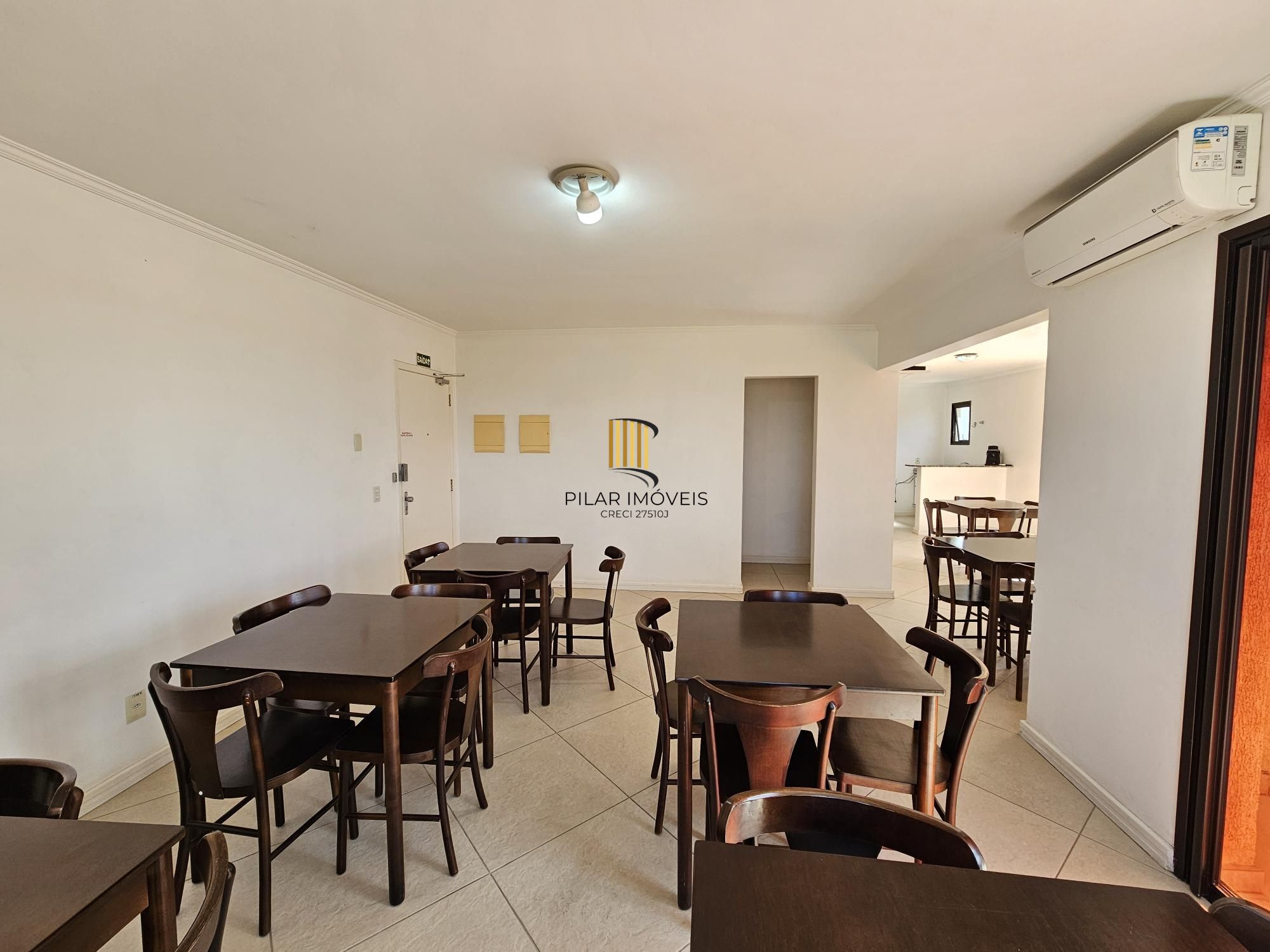 Apartamento 2 dormitórios com vaga e elevador no São Geraldo