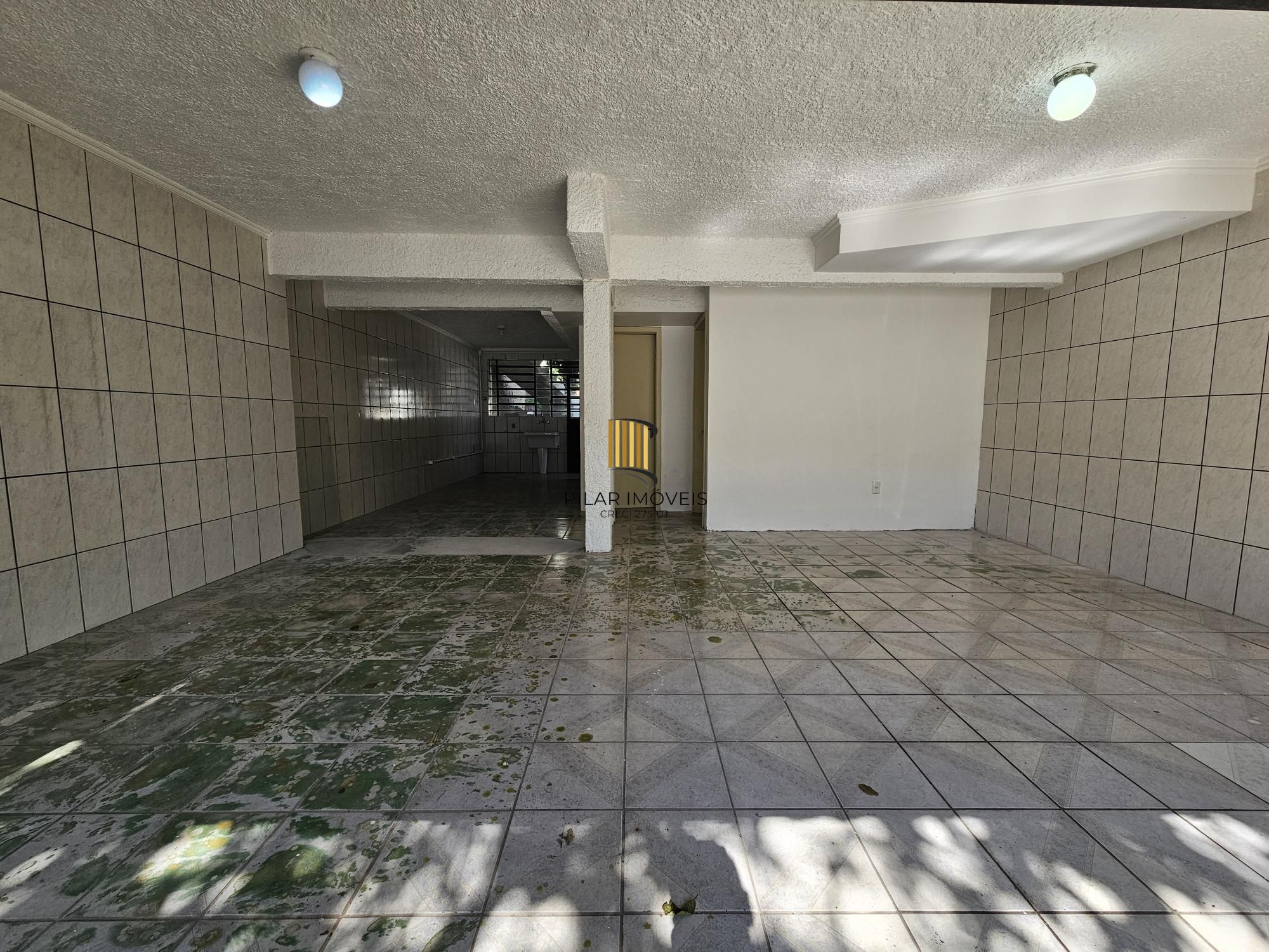 CASA EXCLUSIVA NO BAIRRO TRÊS FIGUEIRAS