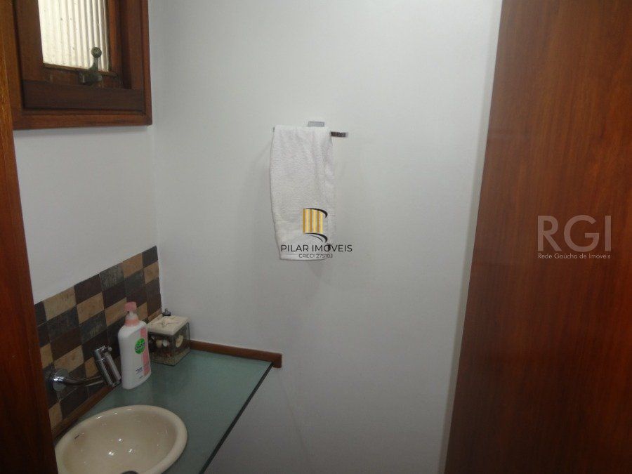 Cobertura para Venda - 263.75m², 3 dormitórios, sendo 1 suites, 2 vagas - Petrópolis