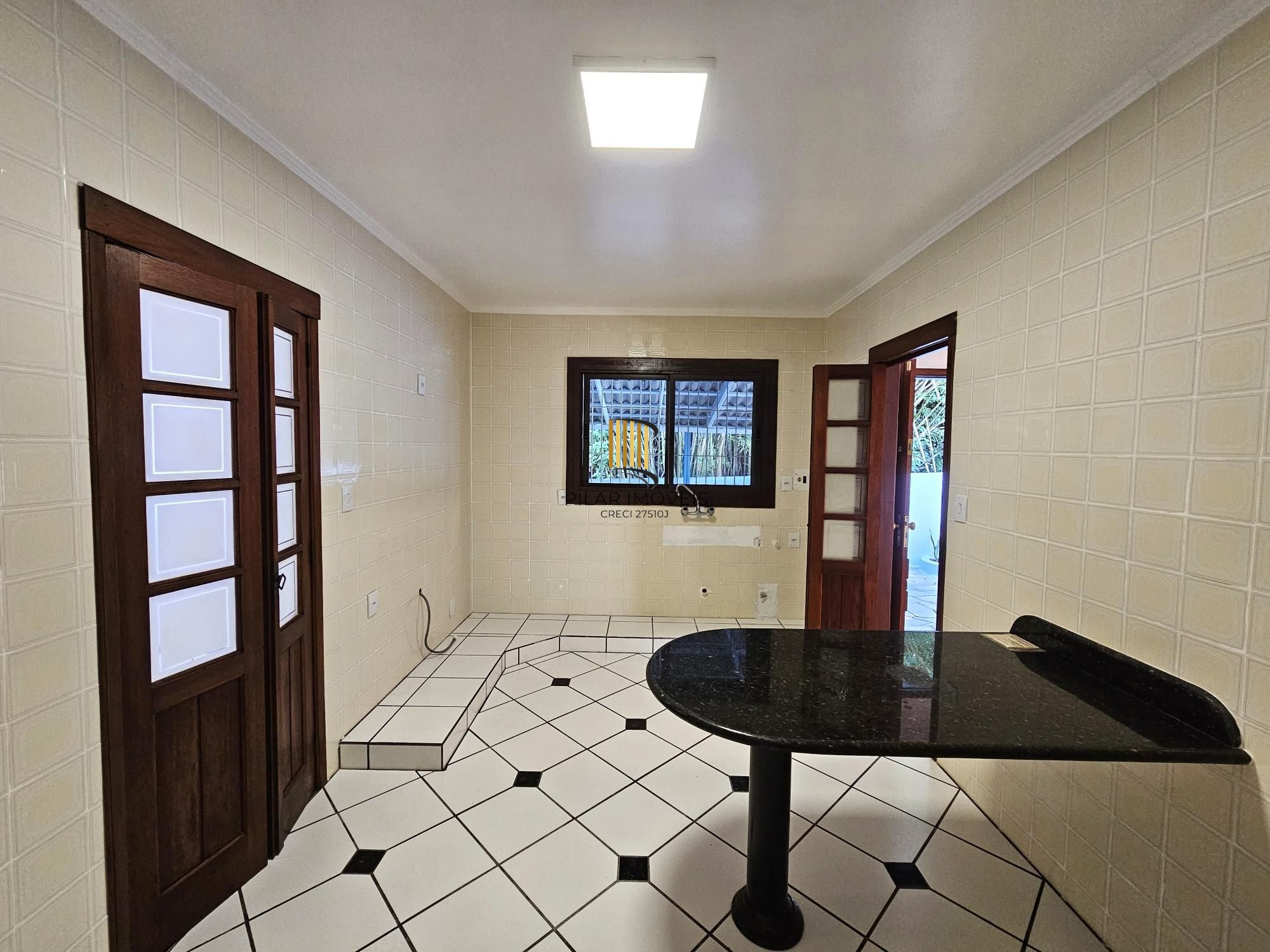 TERRENO COM MAIS DE 790M2 | CASA IMPECÁVEL DE 2 DORMITÓRIOS