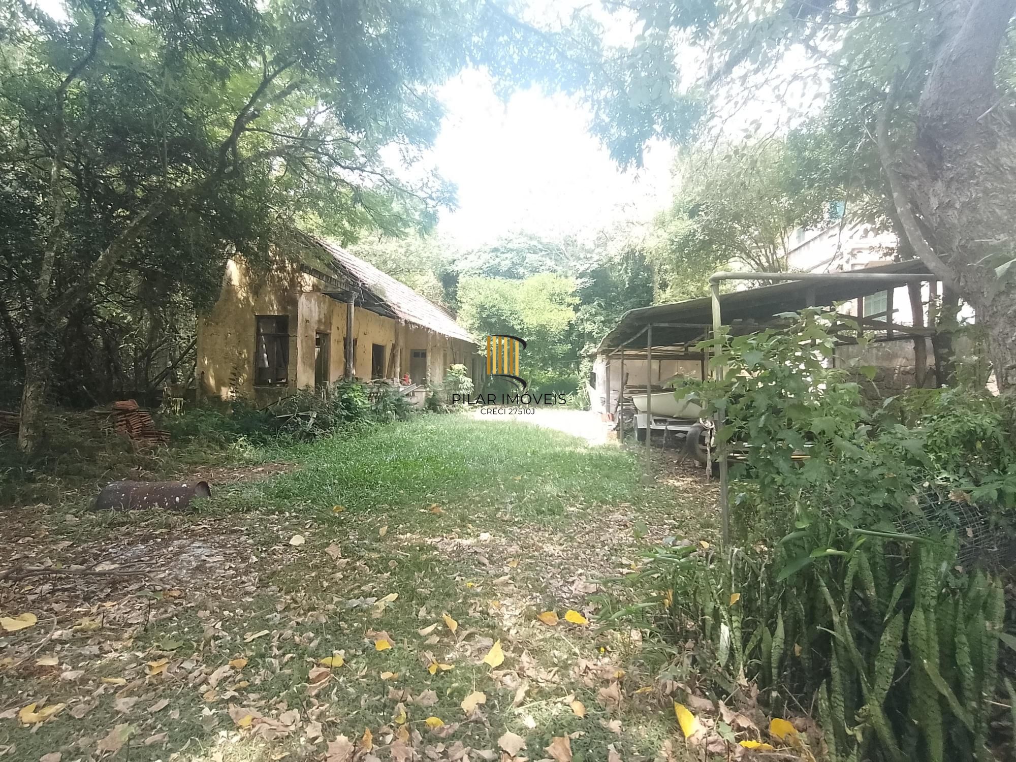 Terreno com área de 3.600m2 com 43m de margem no Rio Guaíba