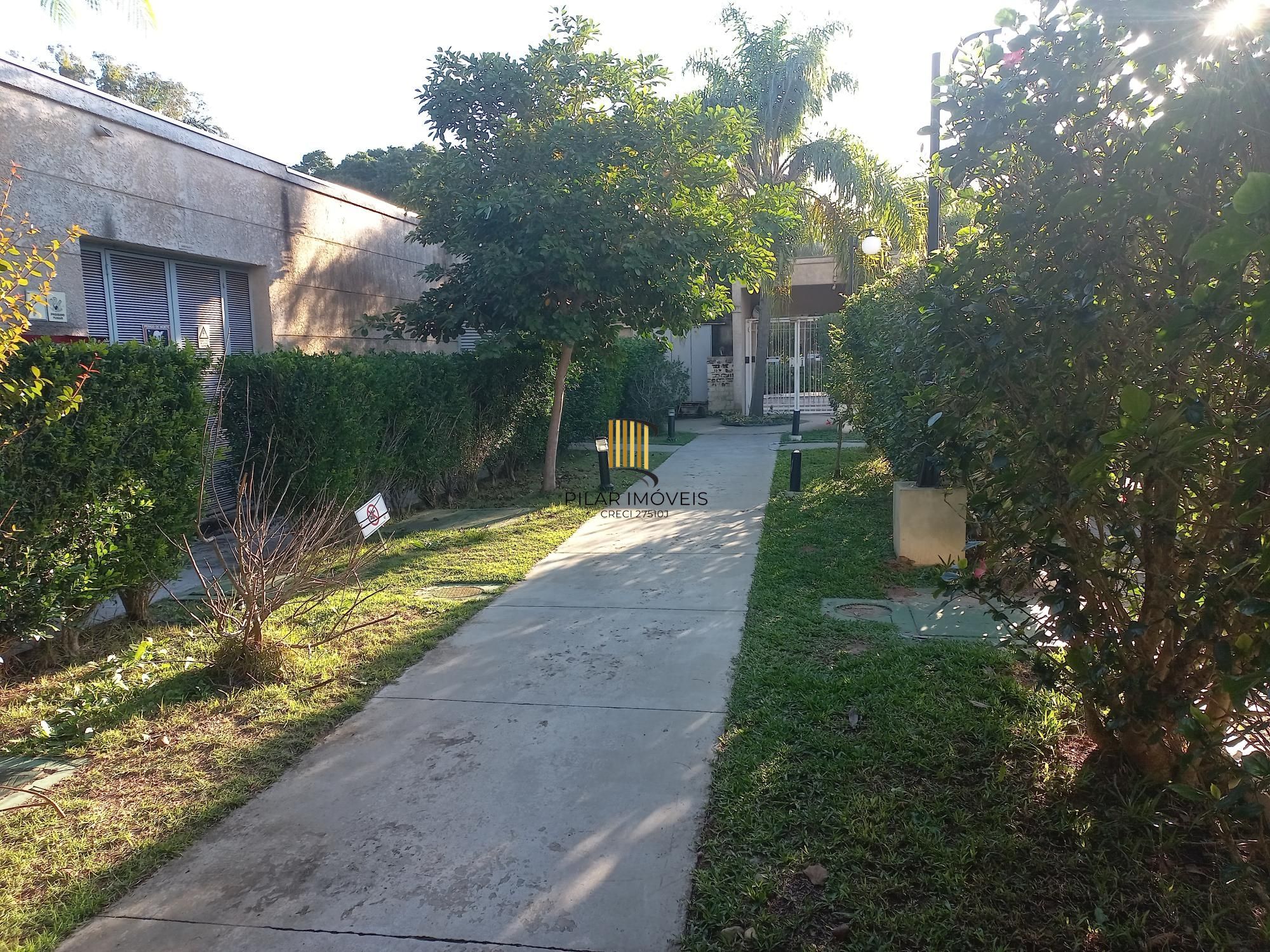 Apartamento 2 dormitórios no bairro Cavalhada