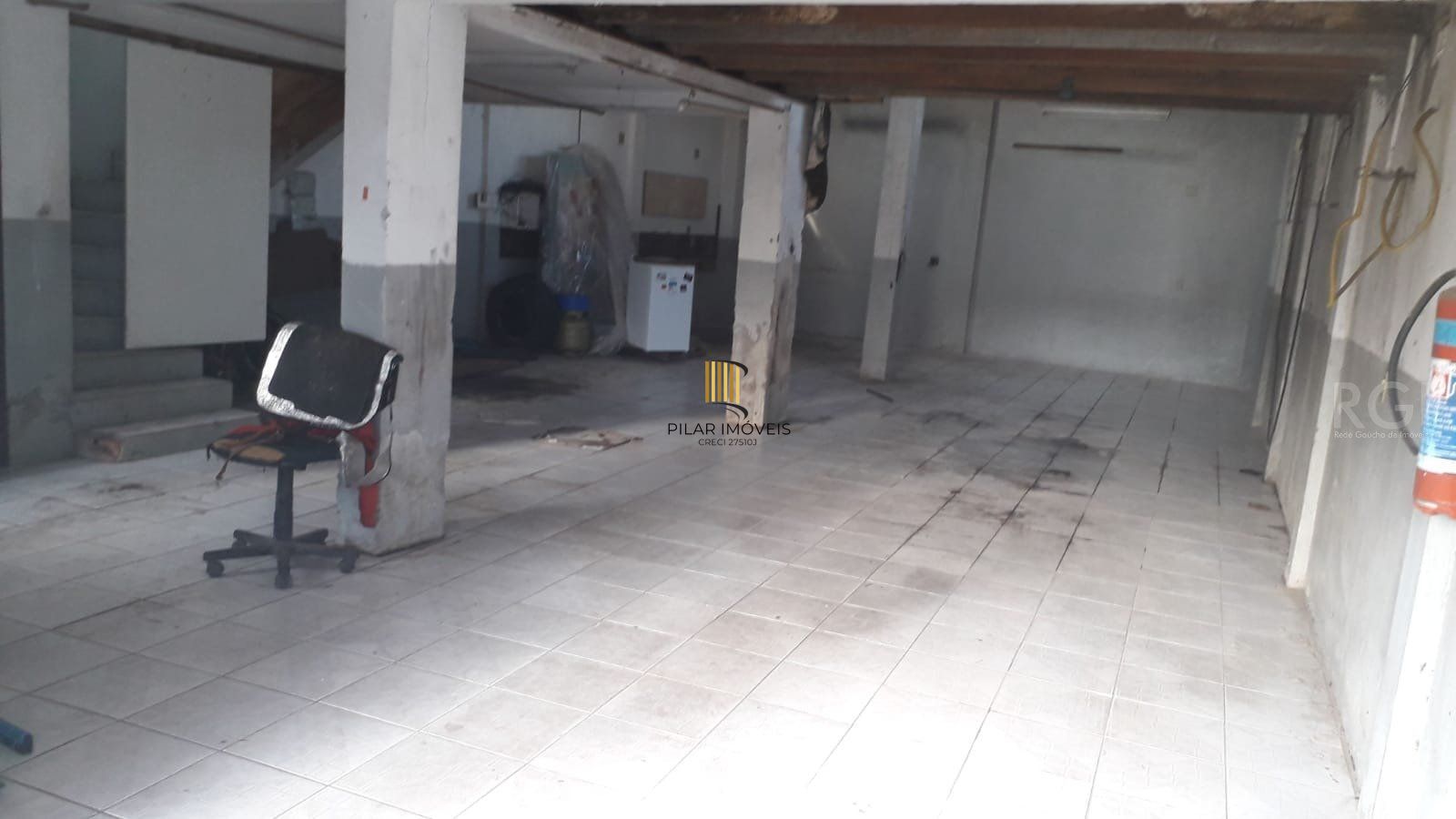 Casa para Venda - 350m², 3 dormitórios, sendo 1 suites, 9 vagas - Vila Silveira Martins