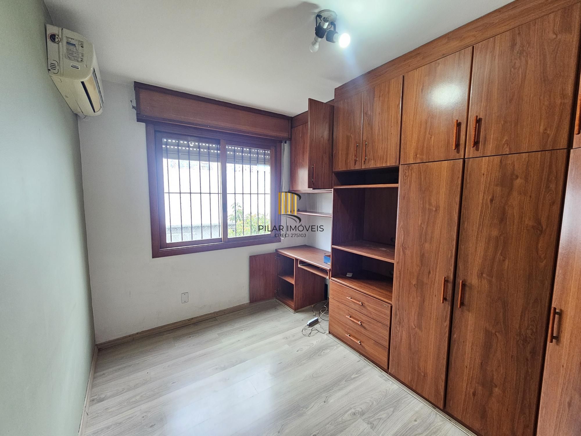 CIDADE BAIXA COM SACADA E VAGA DE GARAGEM