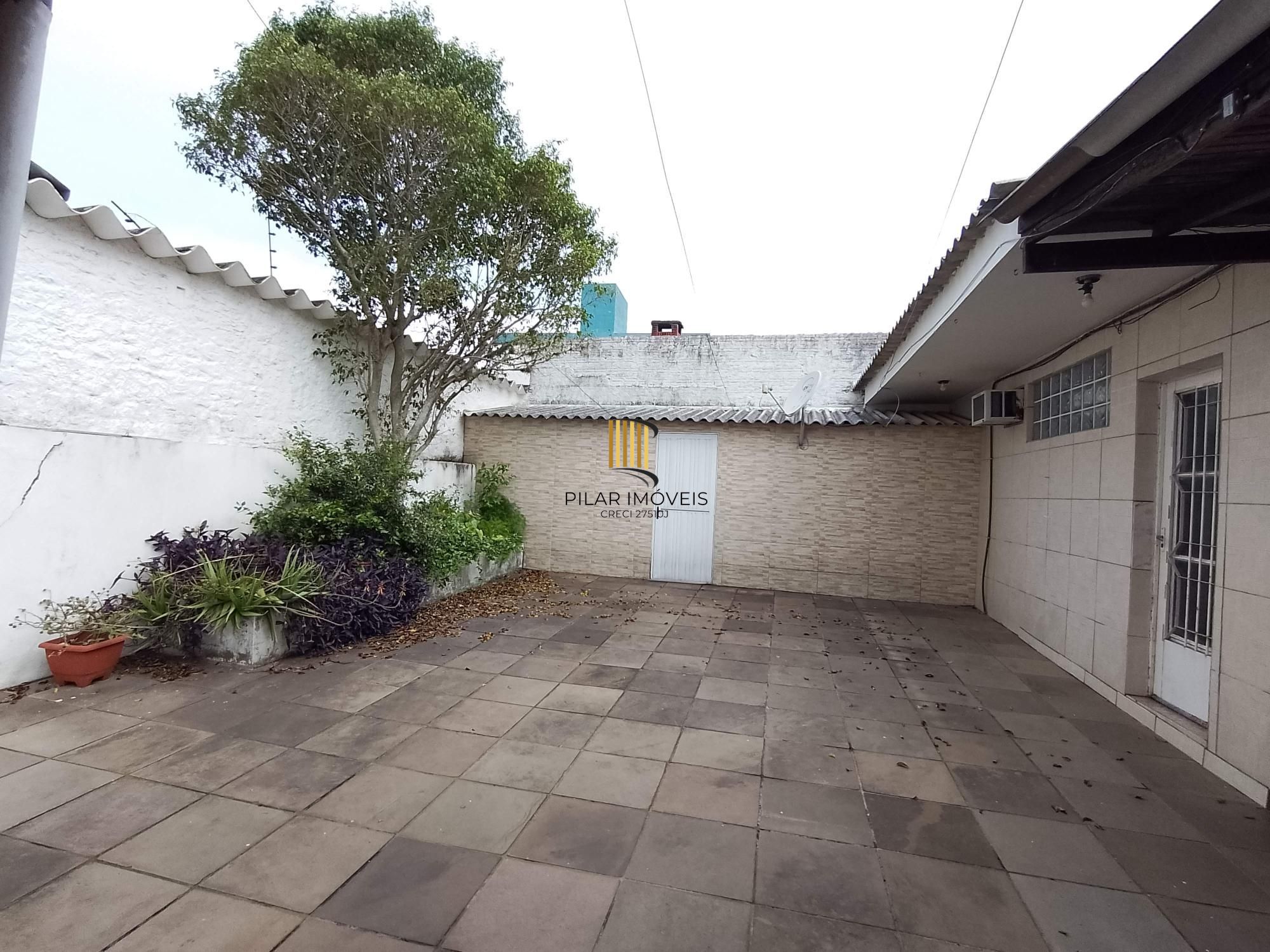 Casa ampla 3 dormitórios no Jartim Itu
