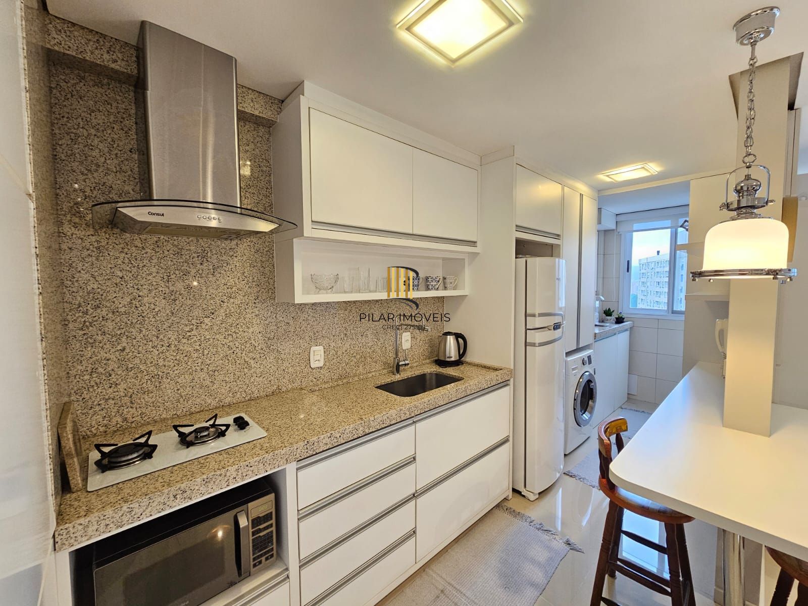 Apartamento 1 dormitório com 2 vagas perto do Bourbom e PUC