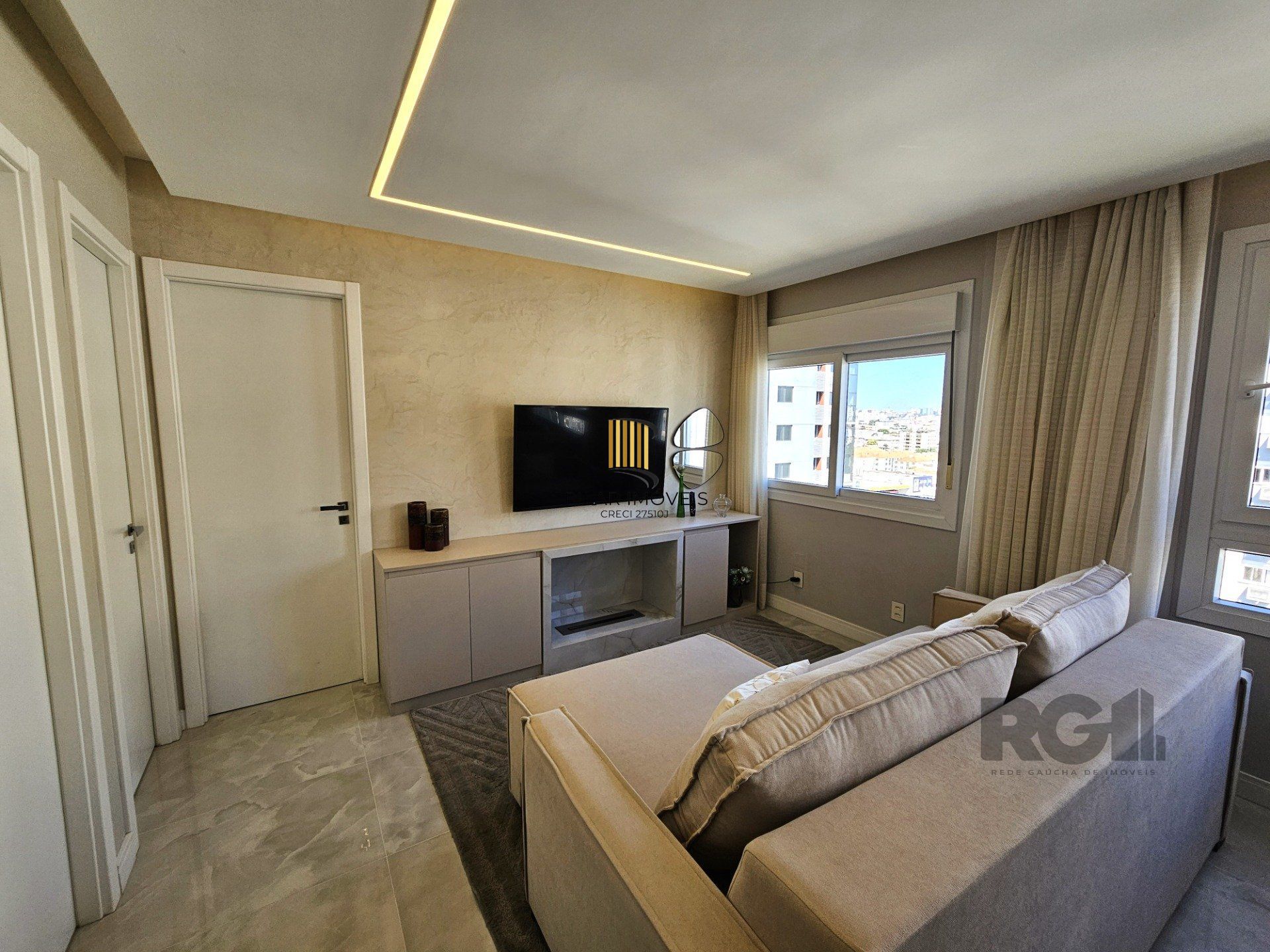 Apartamento para Venda - 67.43m², 2 dormitórios, sendo 1 suites, 2 vagas - Jardim Lindóia