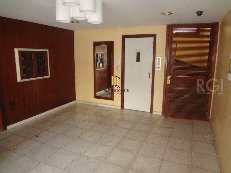 Cobertura para Venda - 263.75m², 3 dormitórios, sendo 1 suites, 2 vagas - Petrópolis