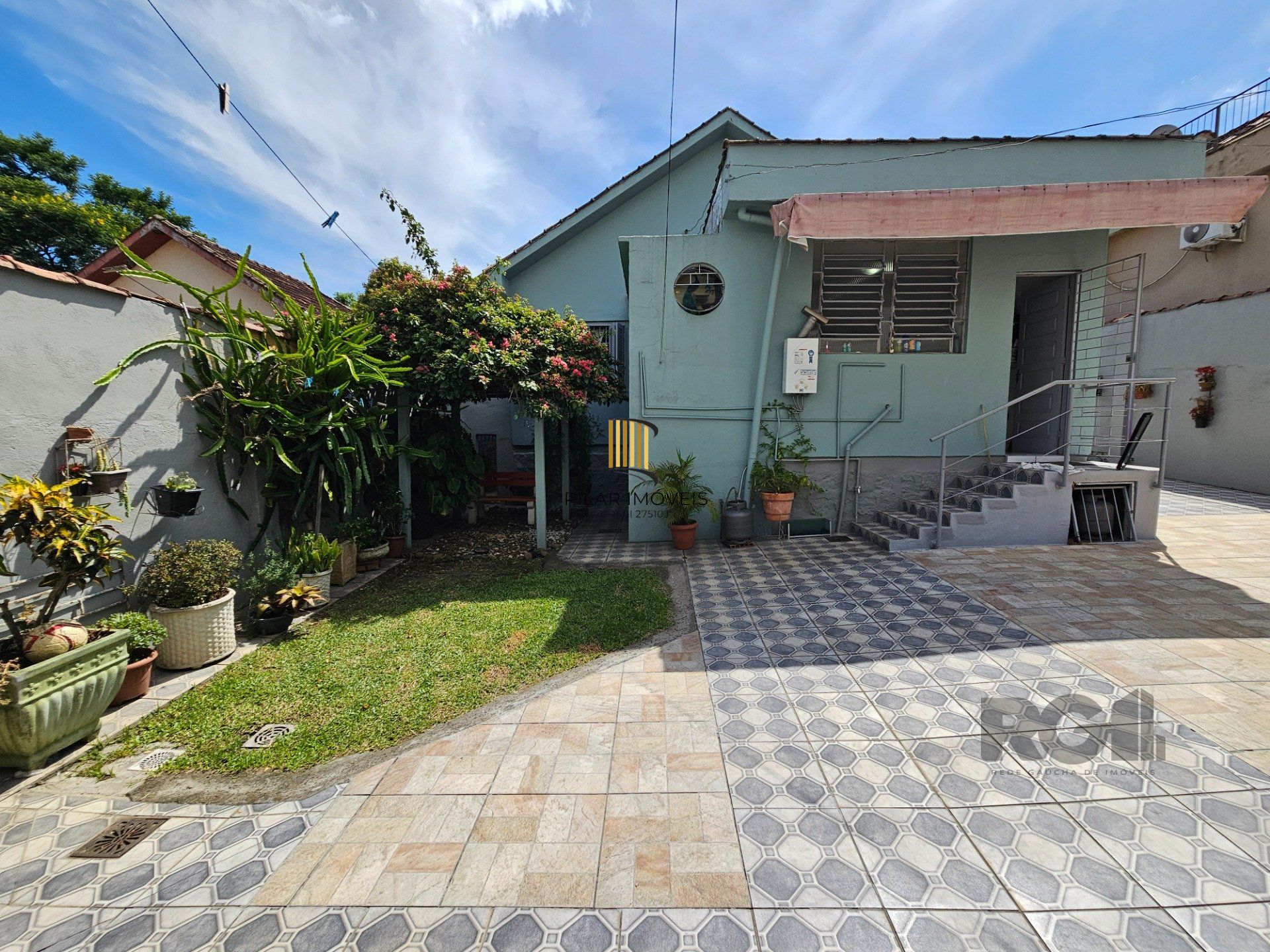 Casa 3 dormitórios no bairro Jardim do Salso