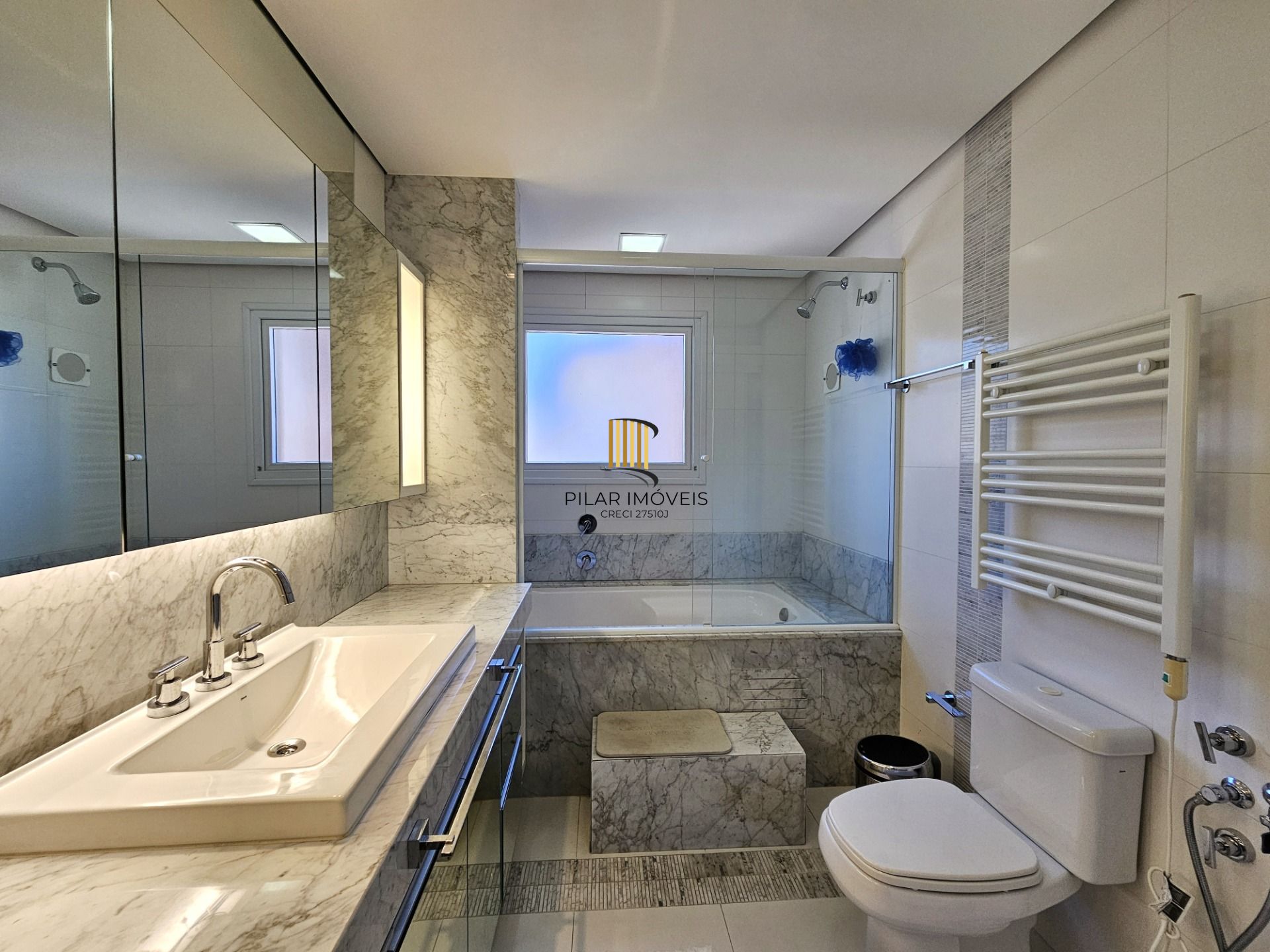 Apartamento 3 dormitórios no bairro Centro