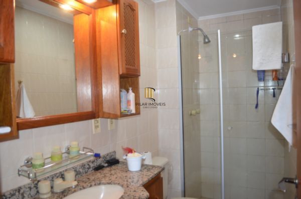 Apartamento para Venda - 71.75m², 2 dormitórios, 1 vaga - Petrópolis