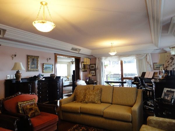 Apartamento para Venda - 362.96m², 4 dormitórios, sendo 4 suites, 4 vagas - Moinhos De Vento