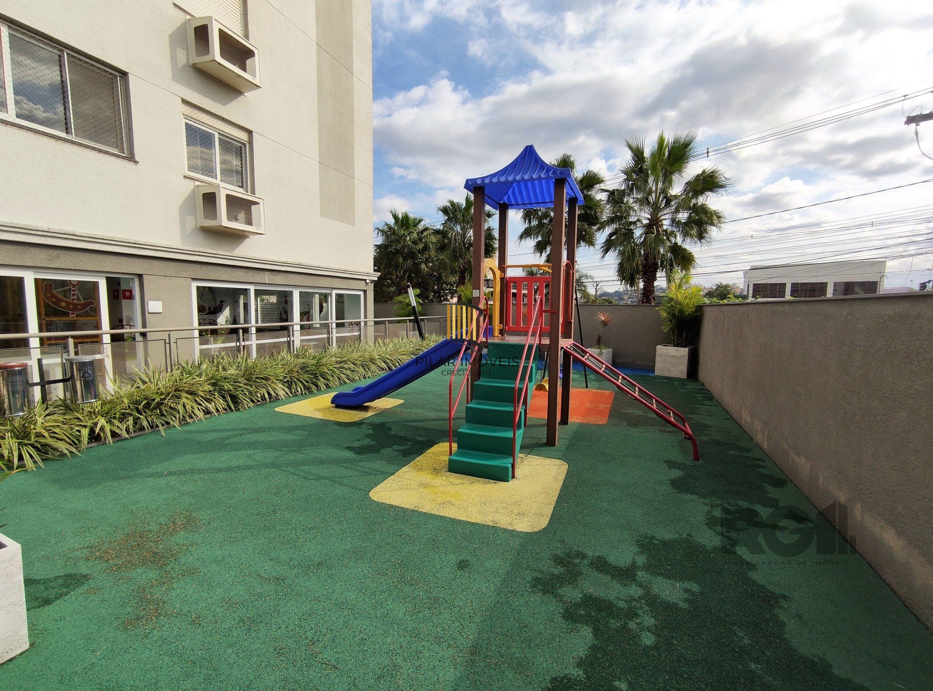 Apartamento 2 dormitórios no bairro Glória