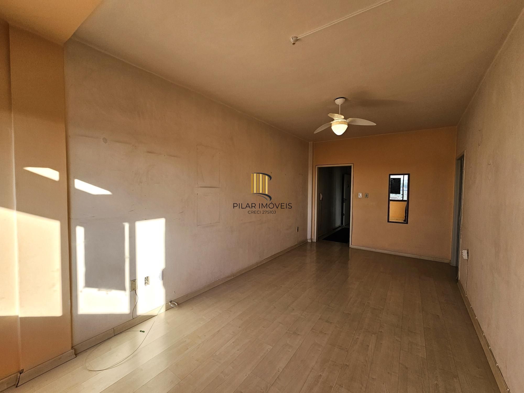 Apartamento 3 dormitórios de frente com vista e elevador no Moinhos de Vento