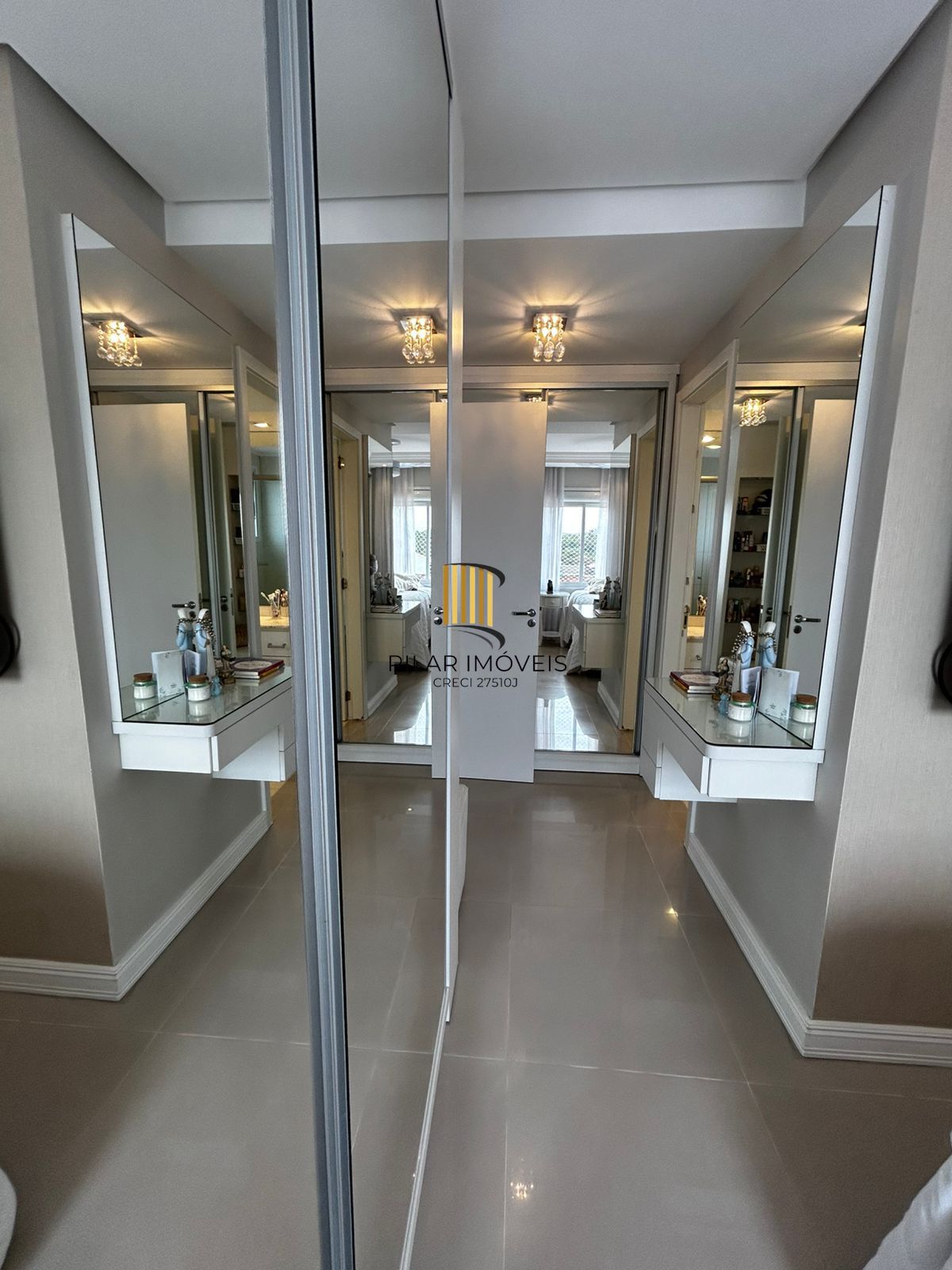 Apartamento 2 dormitórios no bairro Jardim do Salso