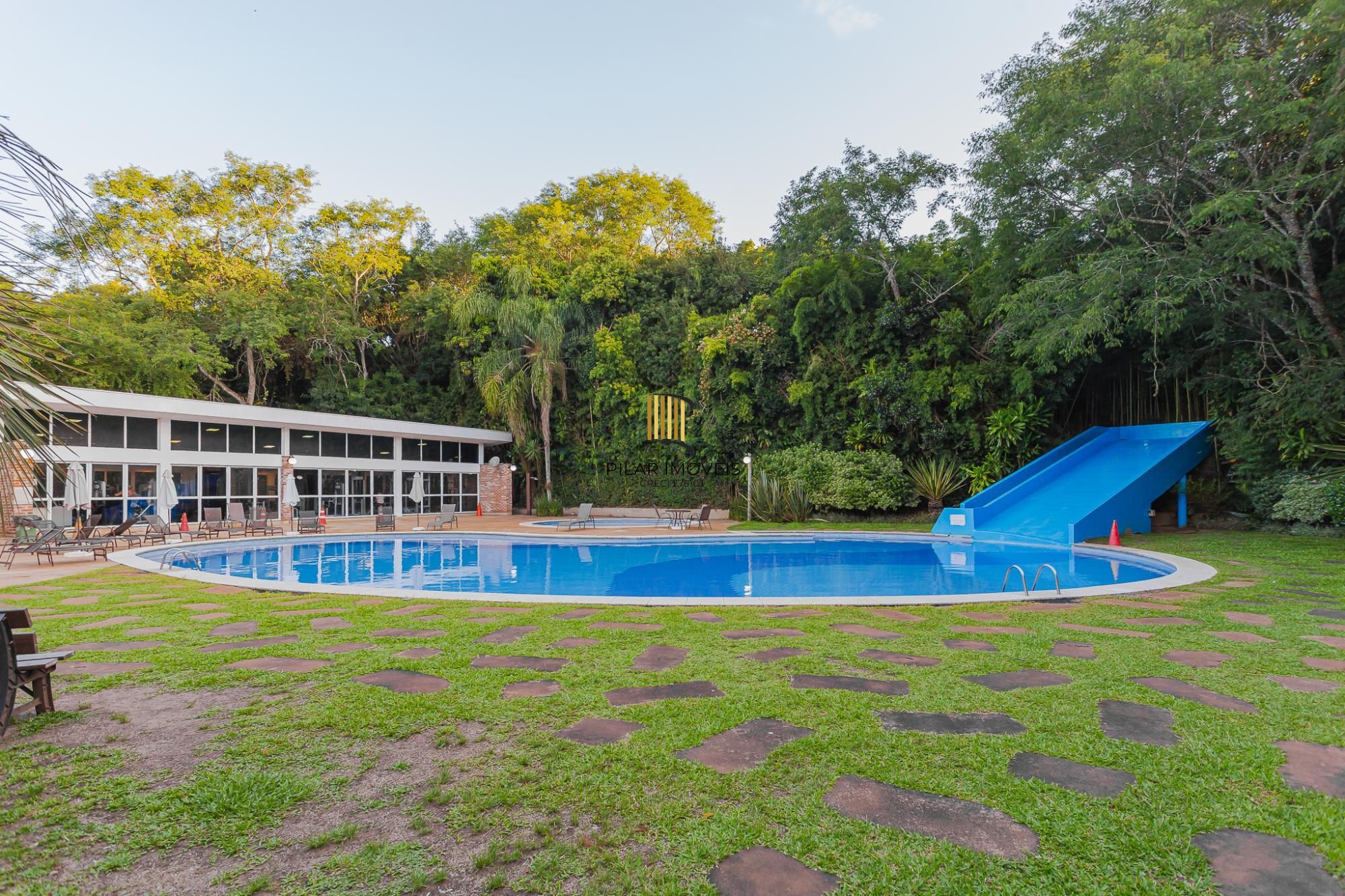 CONDOMINIO ATMOSFERA - CASA MOBILIADA DE 4 SUÍTES COM 4 VAGAS