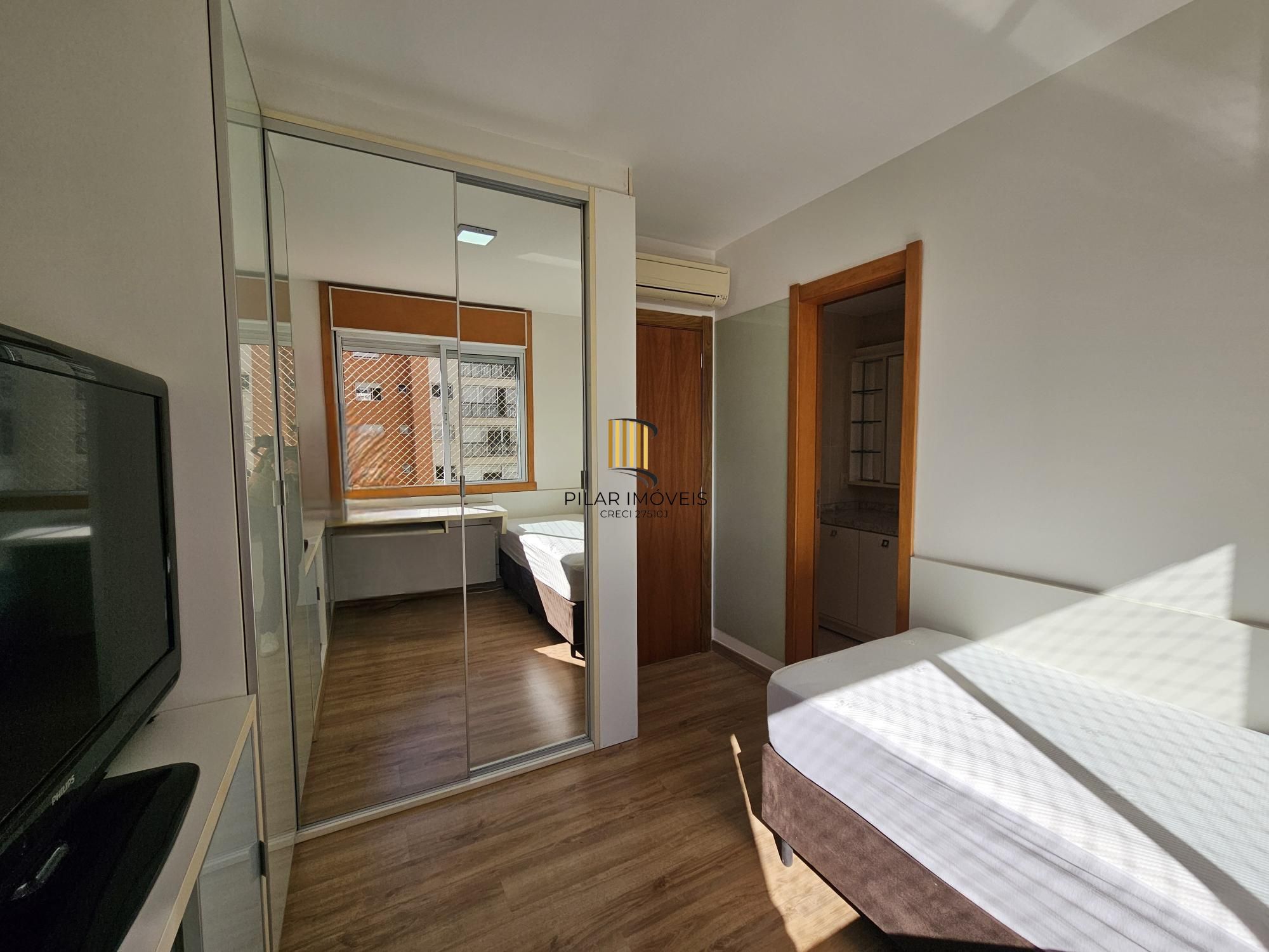 Apartamento 3 suítes na frente do Parque Germânia