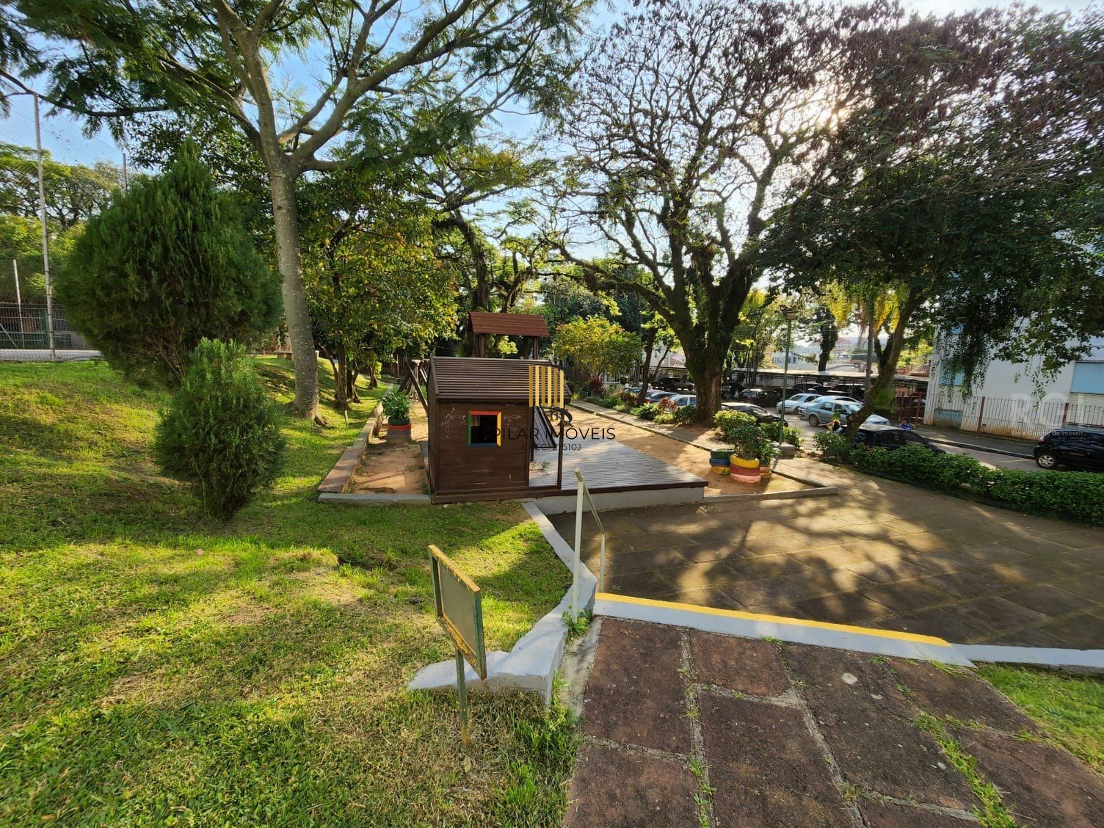 Oportunidade! Apartamento 2 dormitórios perto da ESPM e Bento Gonçalves e com fácil acesso ao Centro.