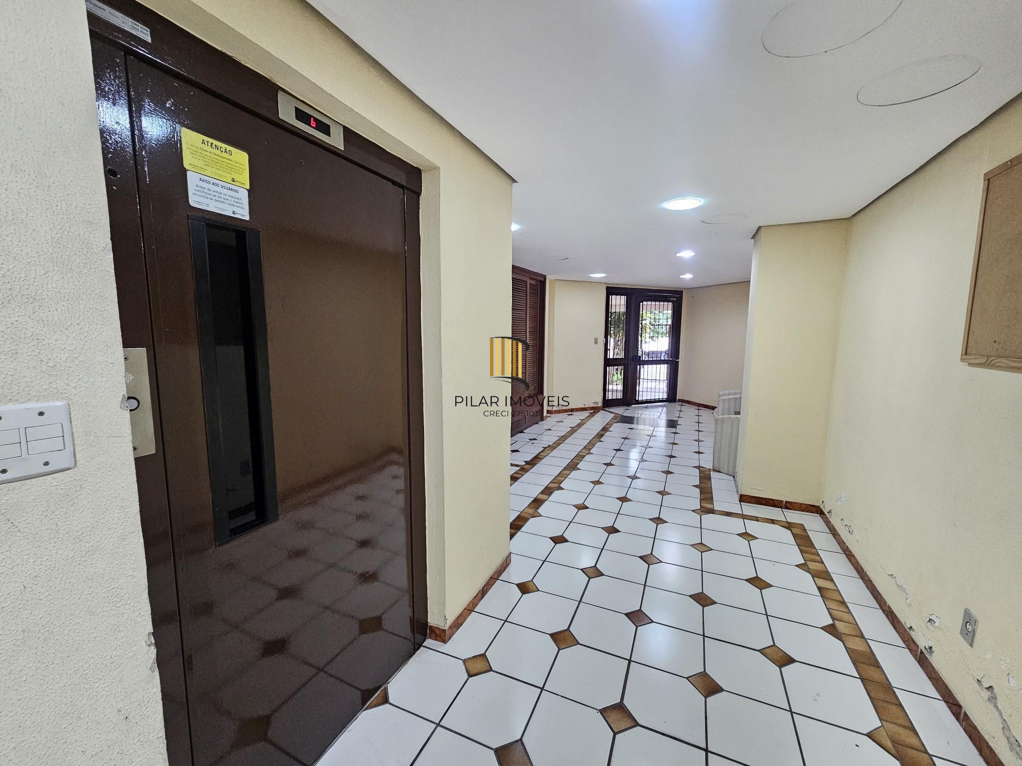 CIDADE BAIXA COM SACADA E VAGA DE GARAGEM