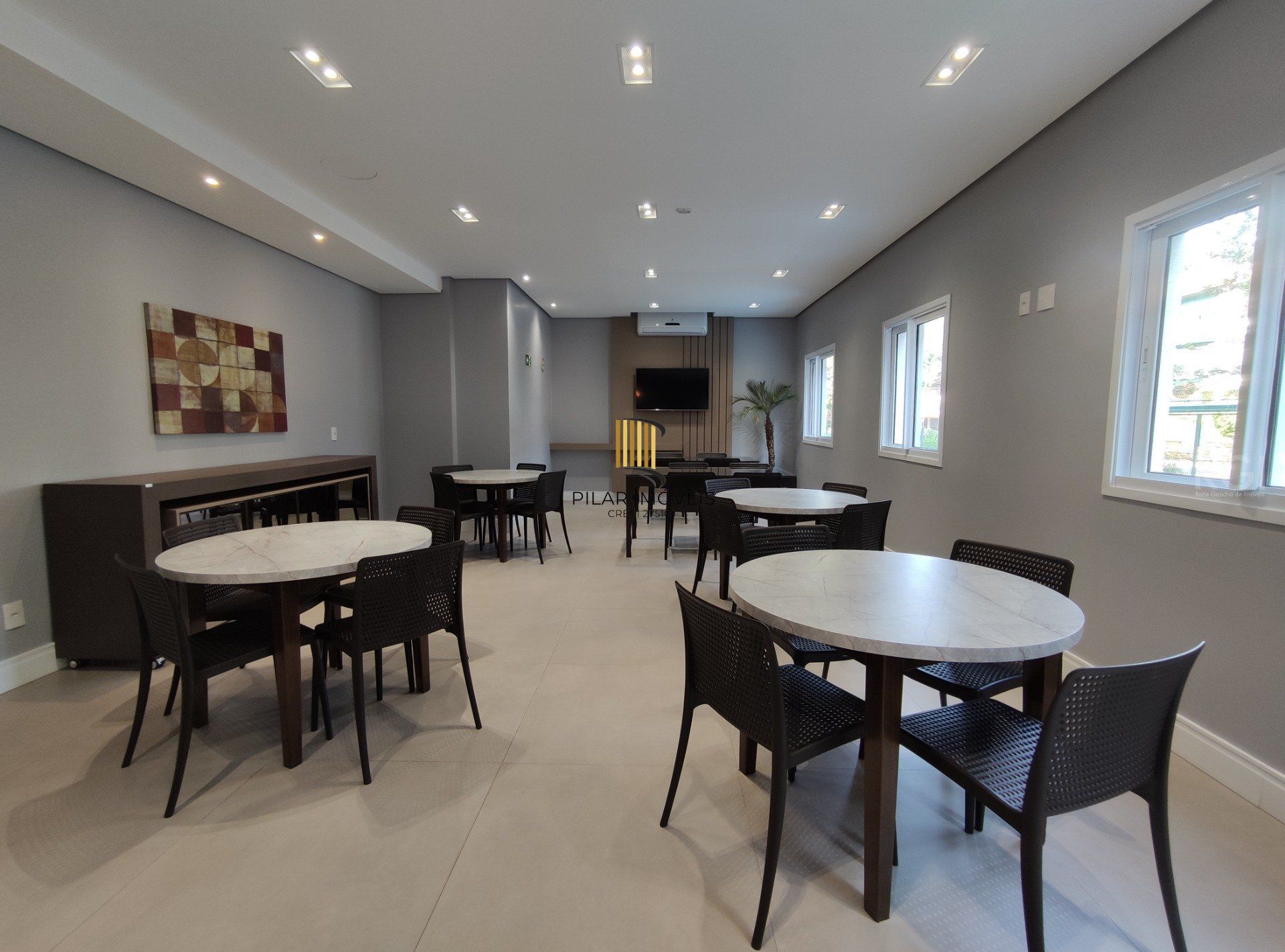 Apartamento para Venda - 68.11m², 3 dormitórios, sendo 1 suites, 2 vagas - Santo Antonio