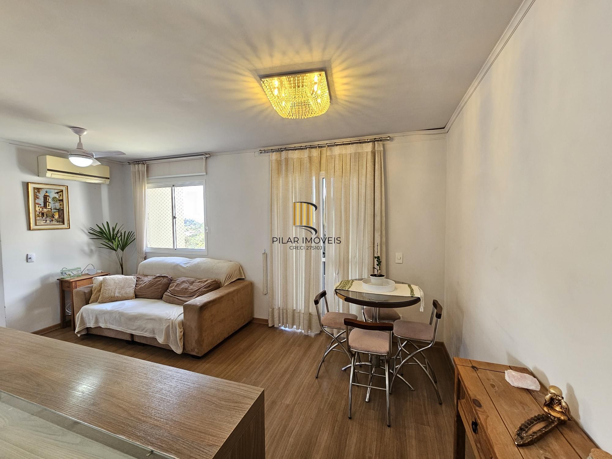 Apartamento 2 dormitórios mobiliado com vaga e elevador no Alto Petrópolis