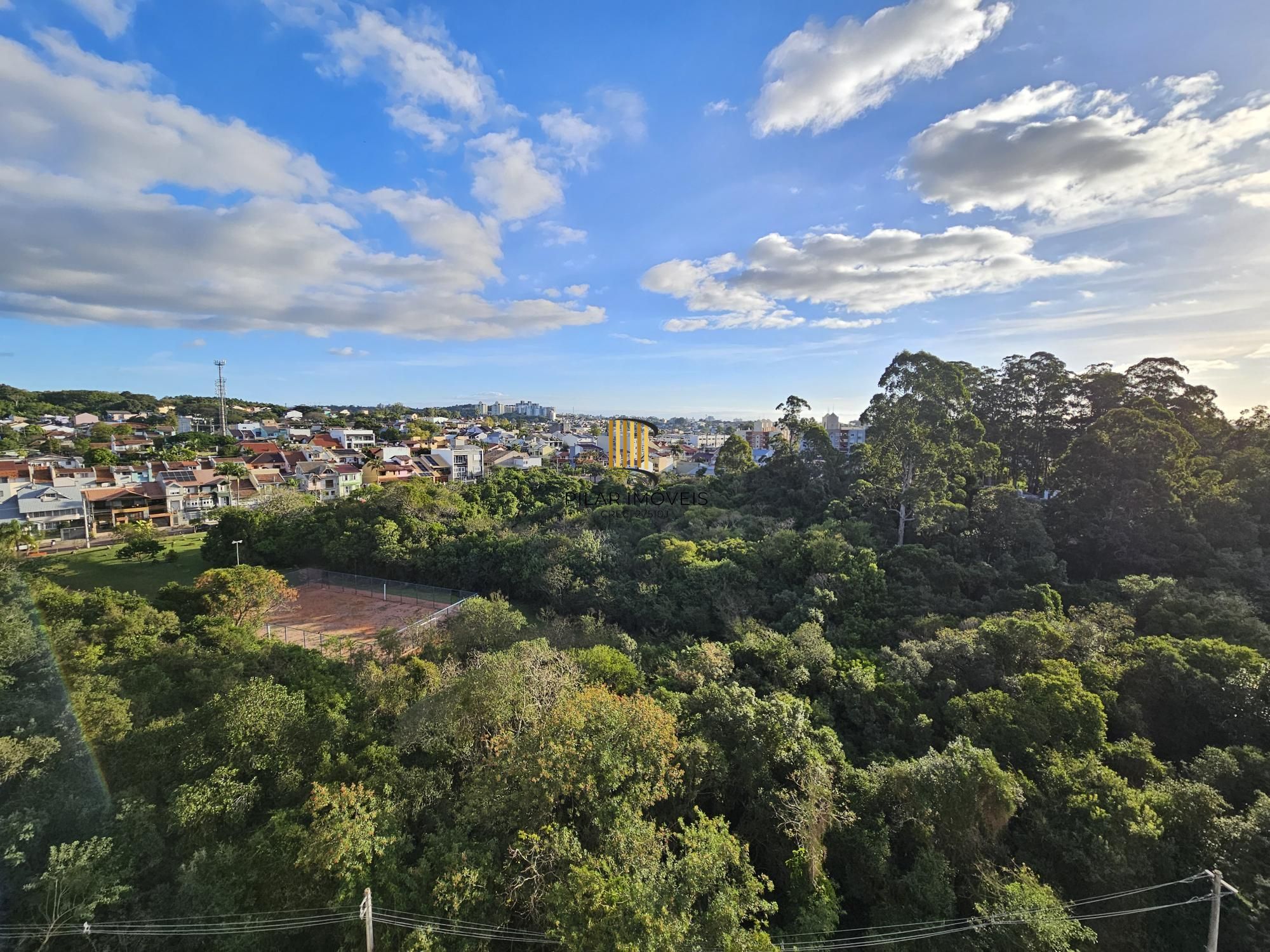 Apartamento 2 dormitórios com vaga coberta
