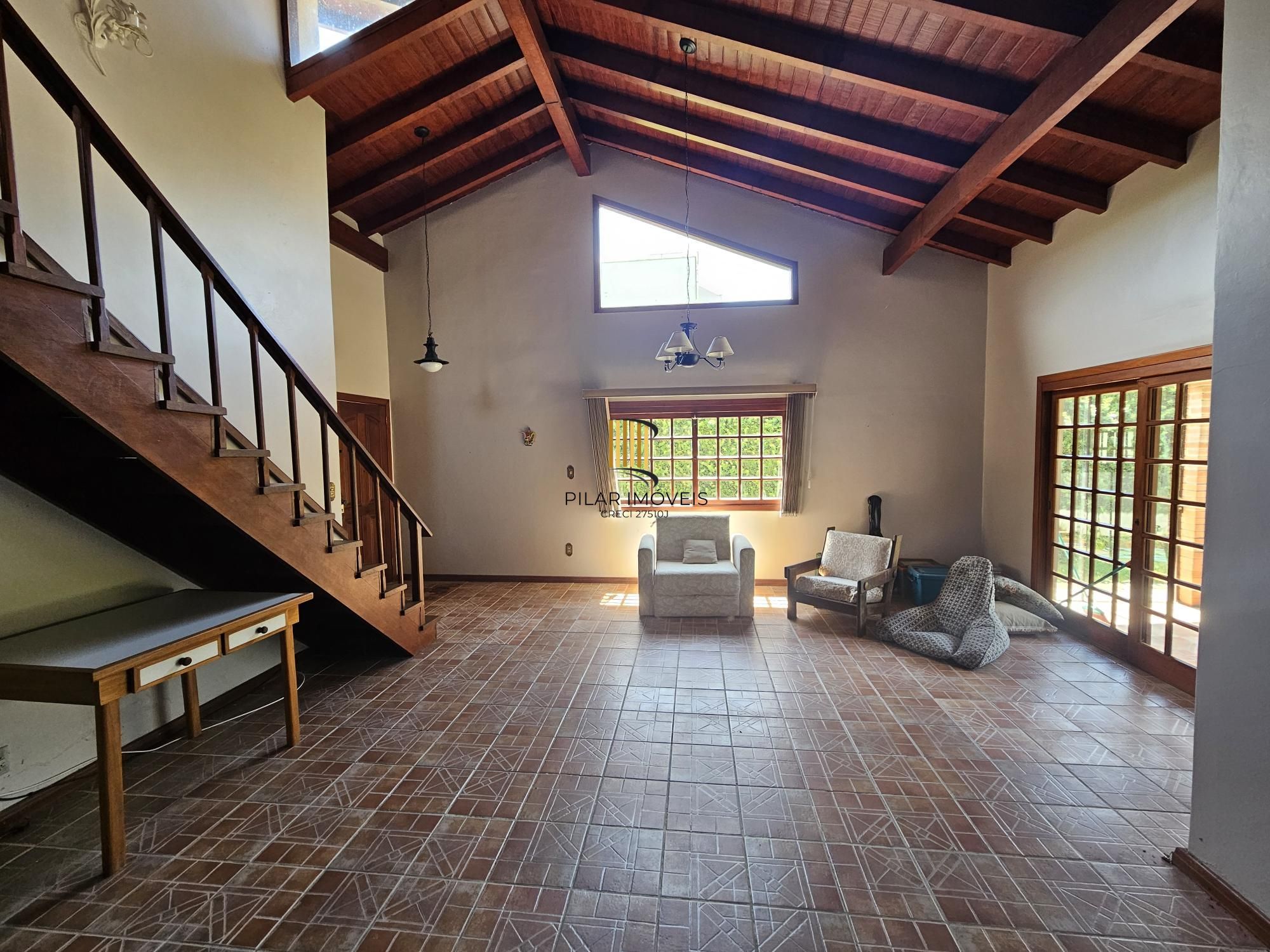 LINDO SOBRADO NO MELHOR PONTO DO BAIRRO TRISTEZA