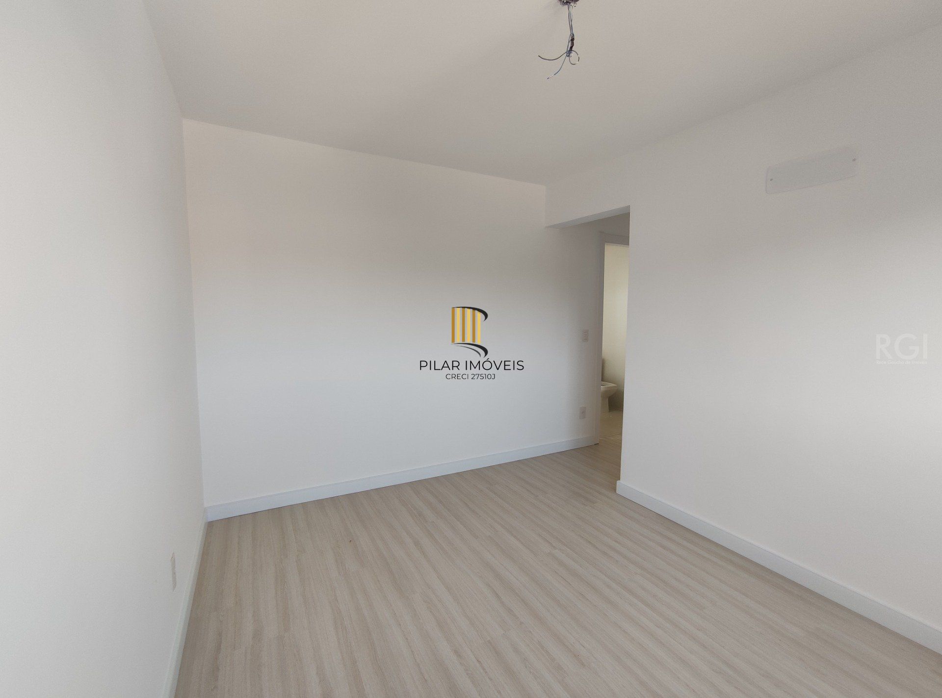 Apartamento para Venda - 68.11m², 3 dormitórios, sendo 1 suites, 2 vagas - Santo Antonio