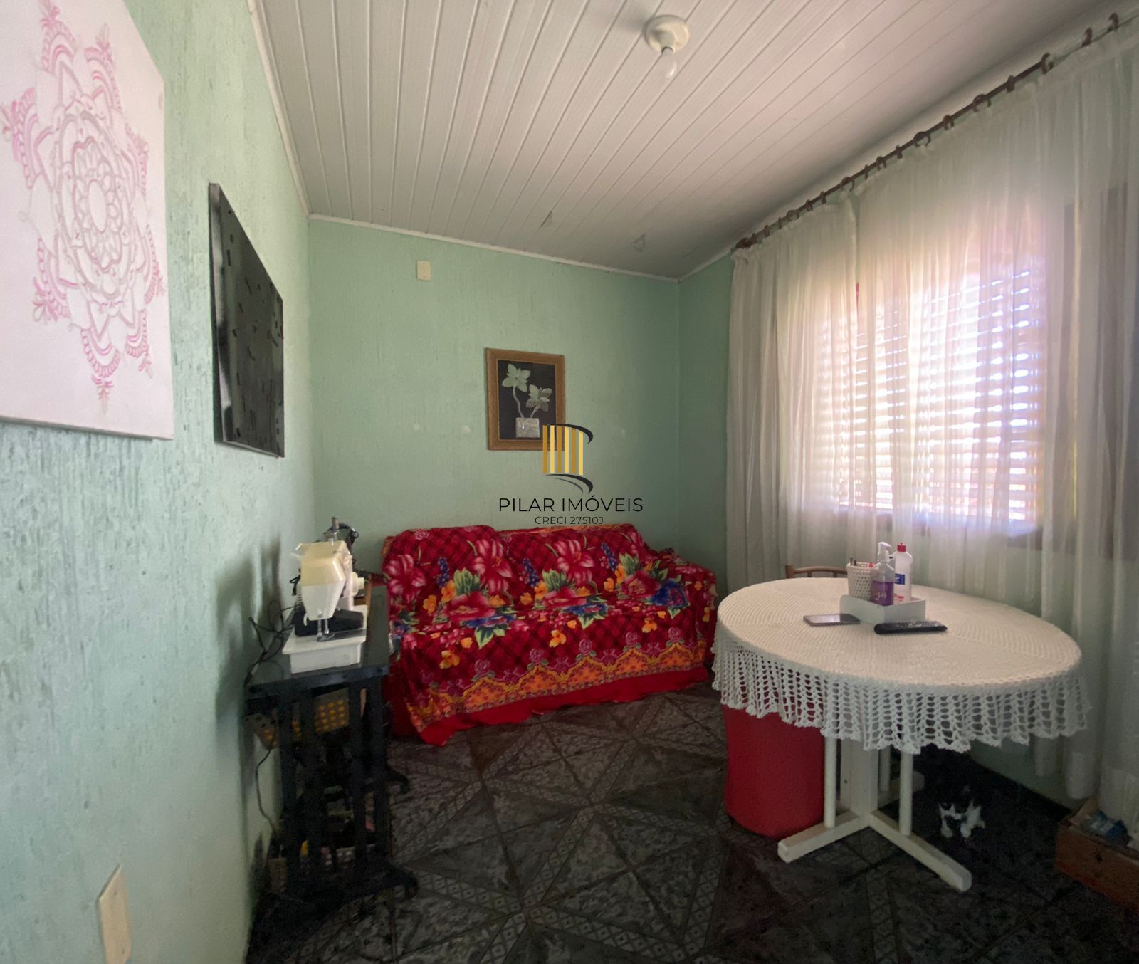 Casa 3 dormitórios com amplo terreno