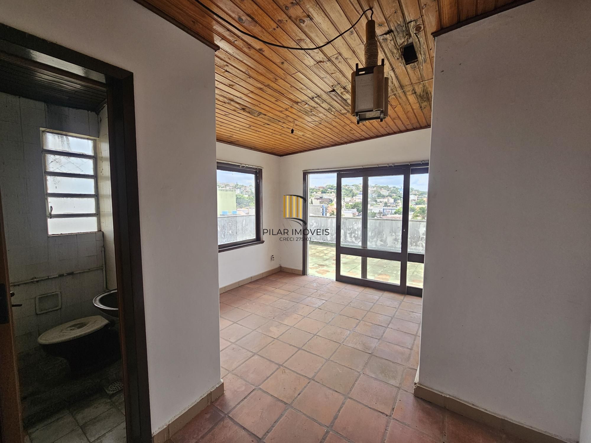 Cobertura 2 dormitórios com suite, elevador e vaga