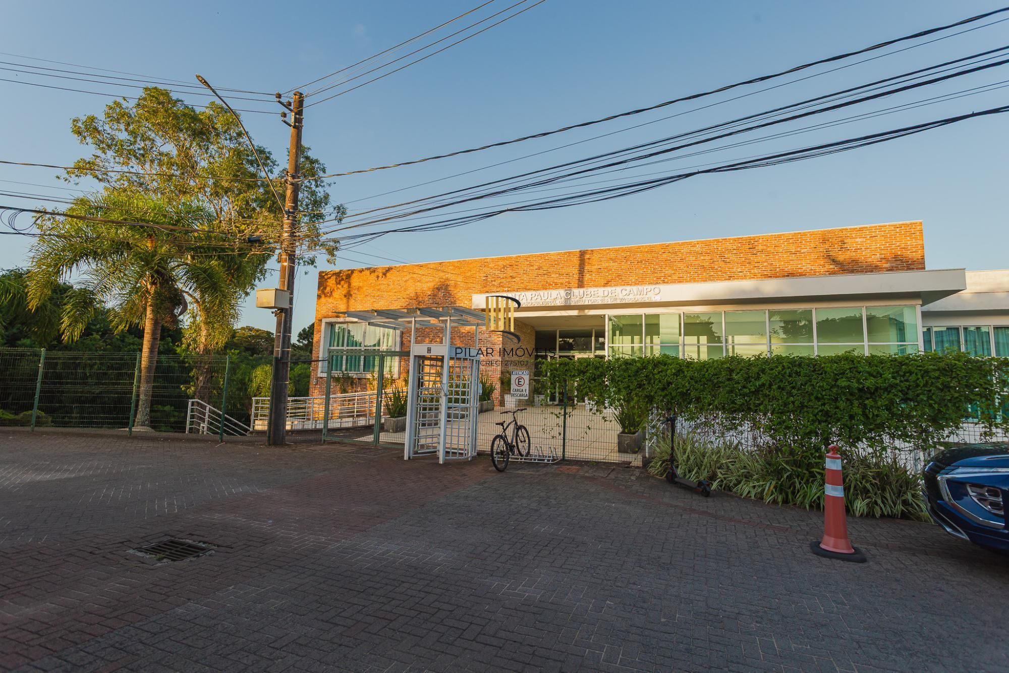 CONDOMINIO ATMOSFERA - CASA MOBILIADA DE 4 SUÍTES COM 4 VAGAS
