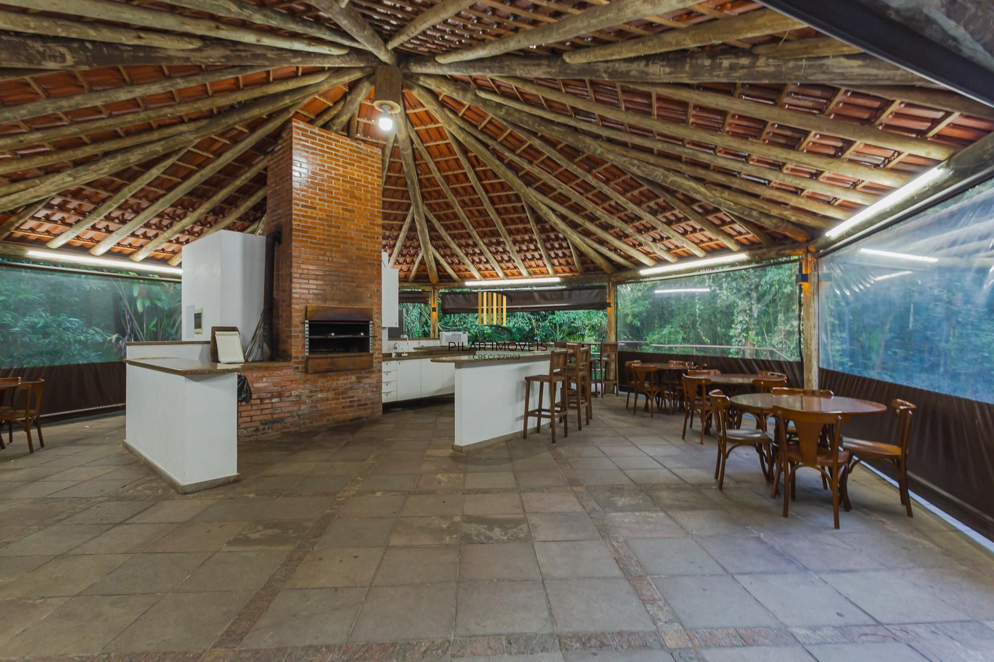 CONDOMINIO ATMOSFERA - CASA MOBILIADA DE 4 SUÍTES COM 4 VAGAS