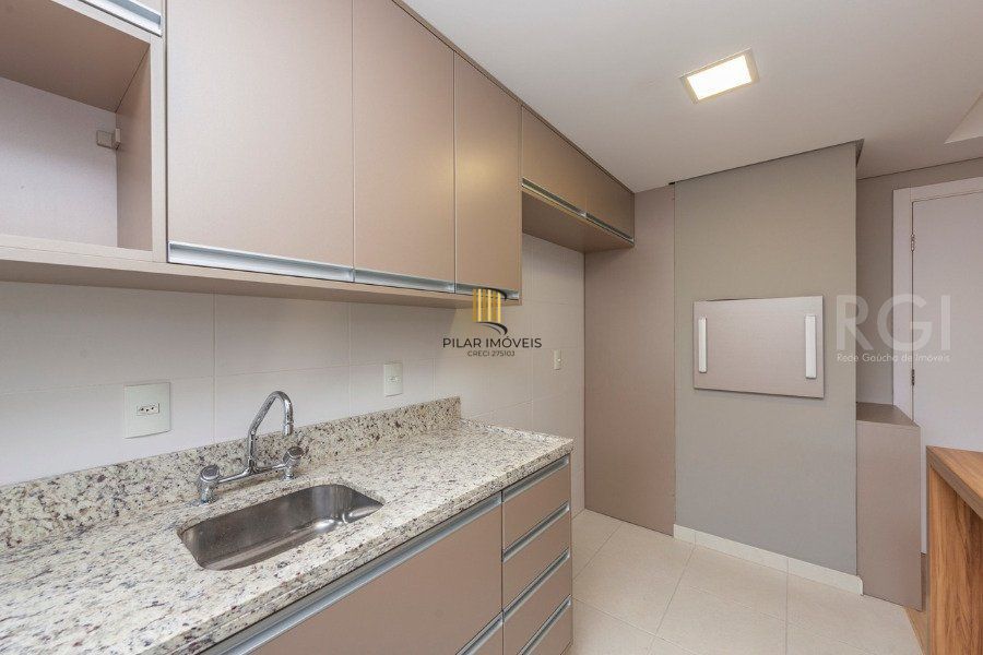 Apartamento para Venda - 65.41m², 3 dormitórios, sendo 1 suites, 1 vaga - Petrópolis