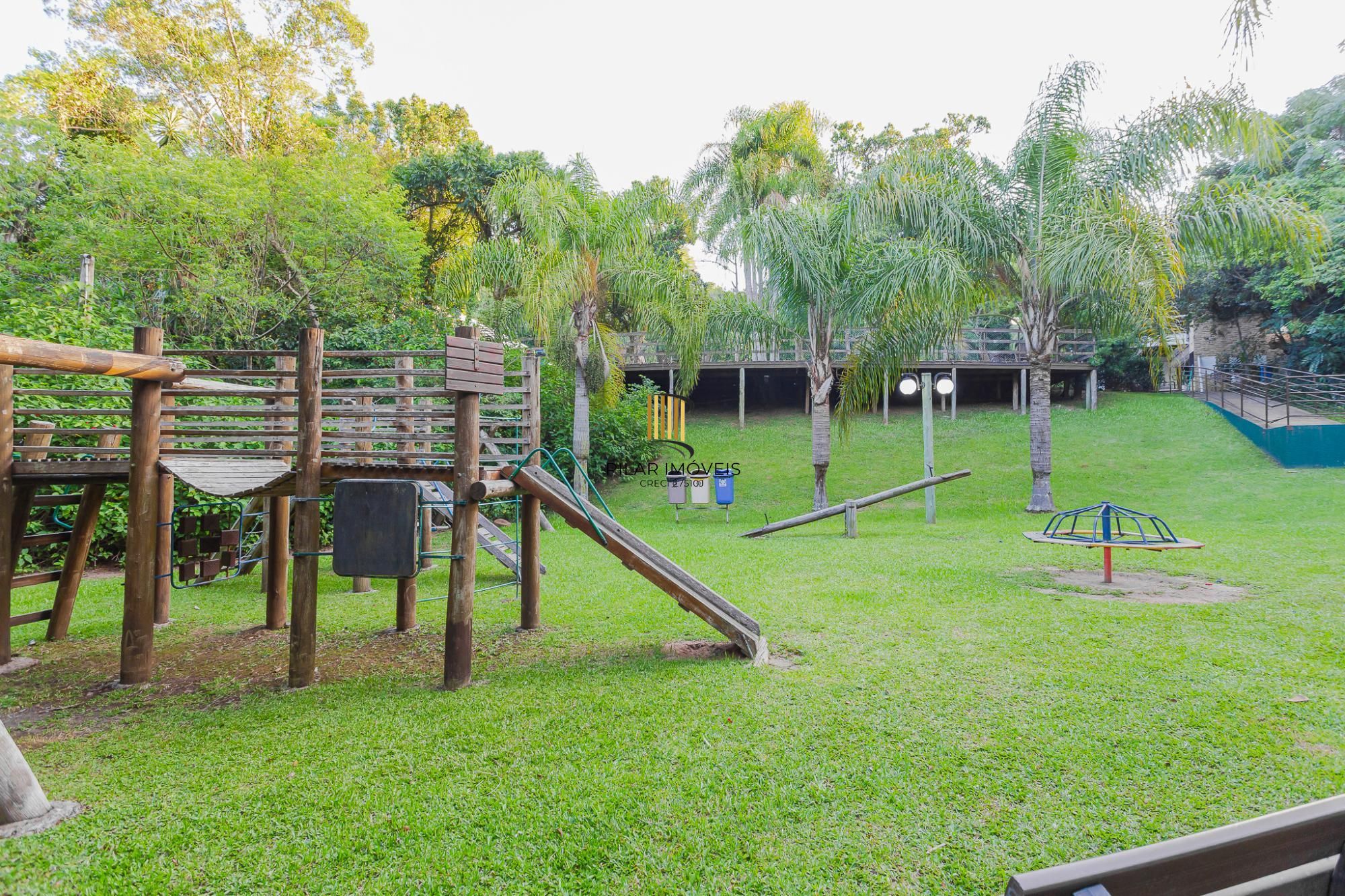 CONDOMINIO ATMOSFERA - CASA MOBILIADA DE 4 SUÍTES COM 4 VAGAS