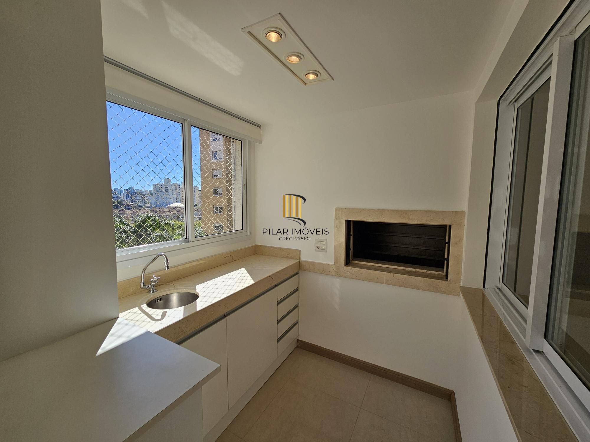 Apartamento 3 suítes na frente do Parque Germânia