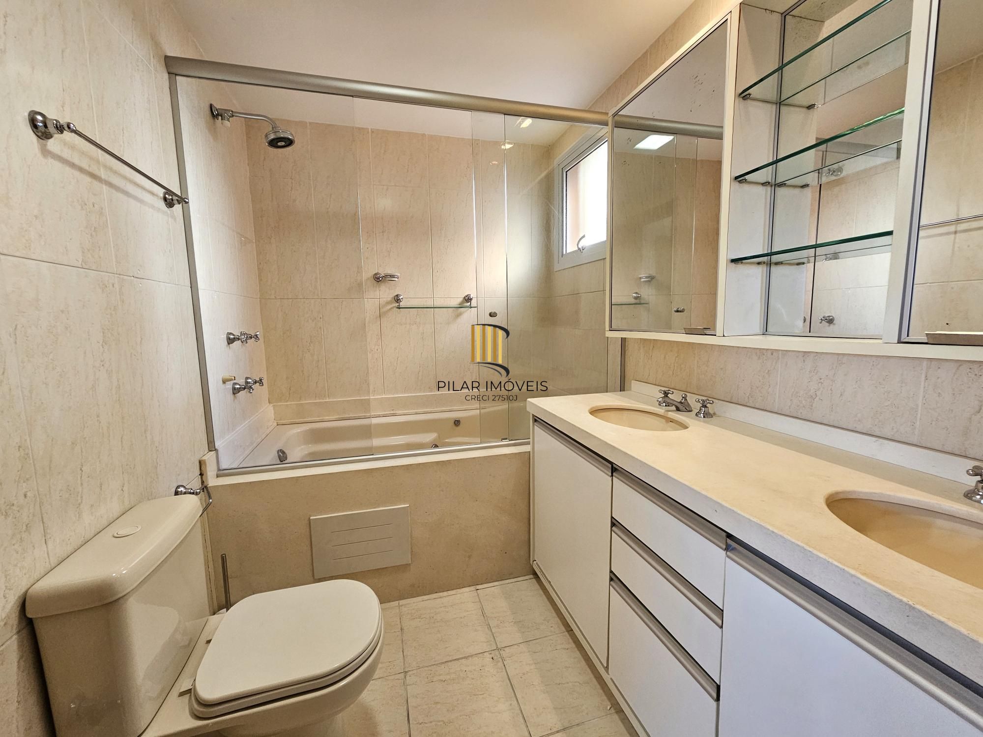 Apartamento 3 suítes na frente do Parque Germânia