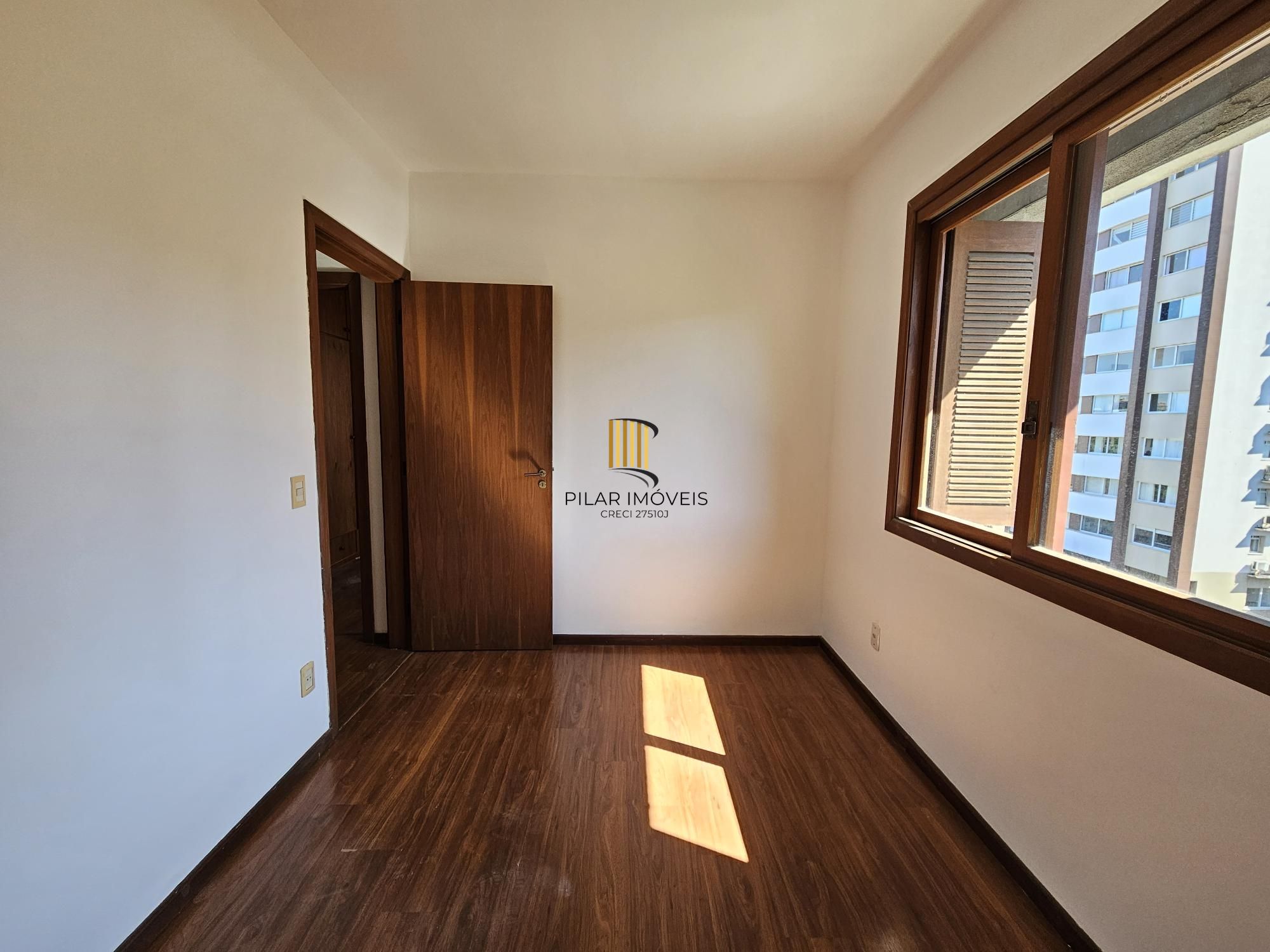 Cobertura 3 dormitórios com vaga no Petrópolis