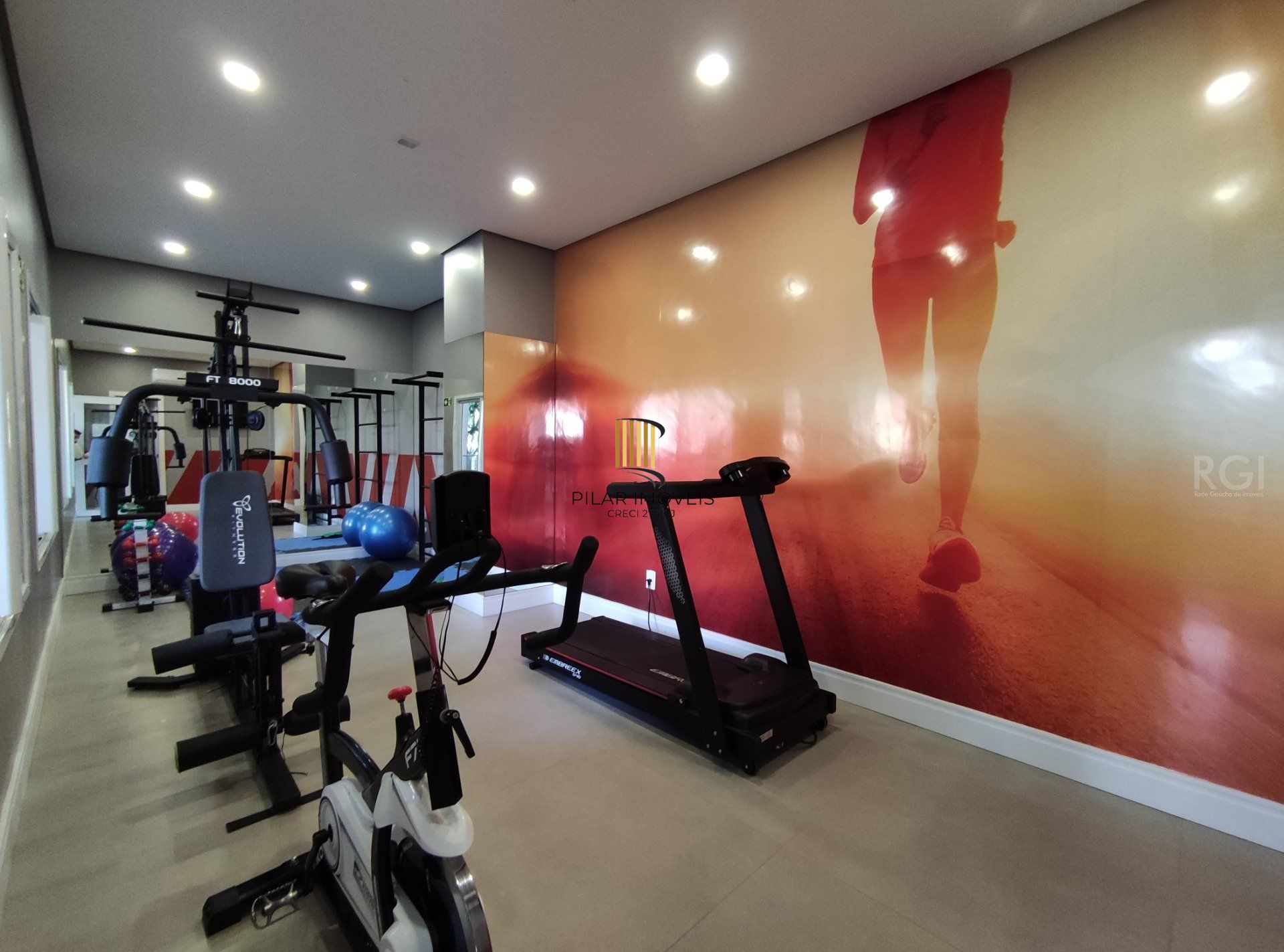 Apartamento para Venda - 68.11m², 3 dormitórios, sendo 1 suites, 2 vagas - Santo Antonio