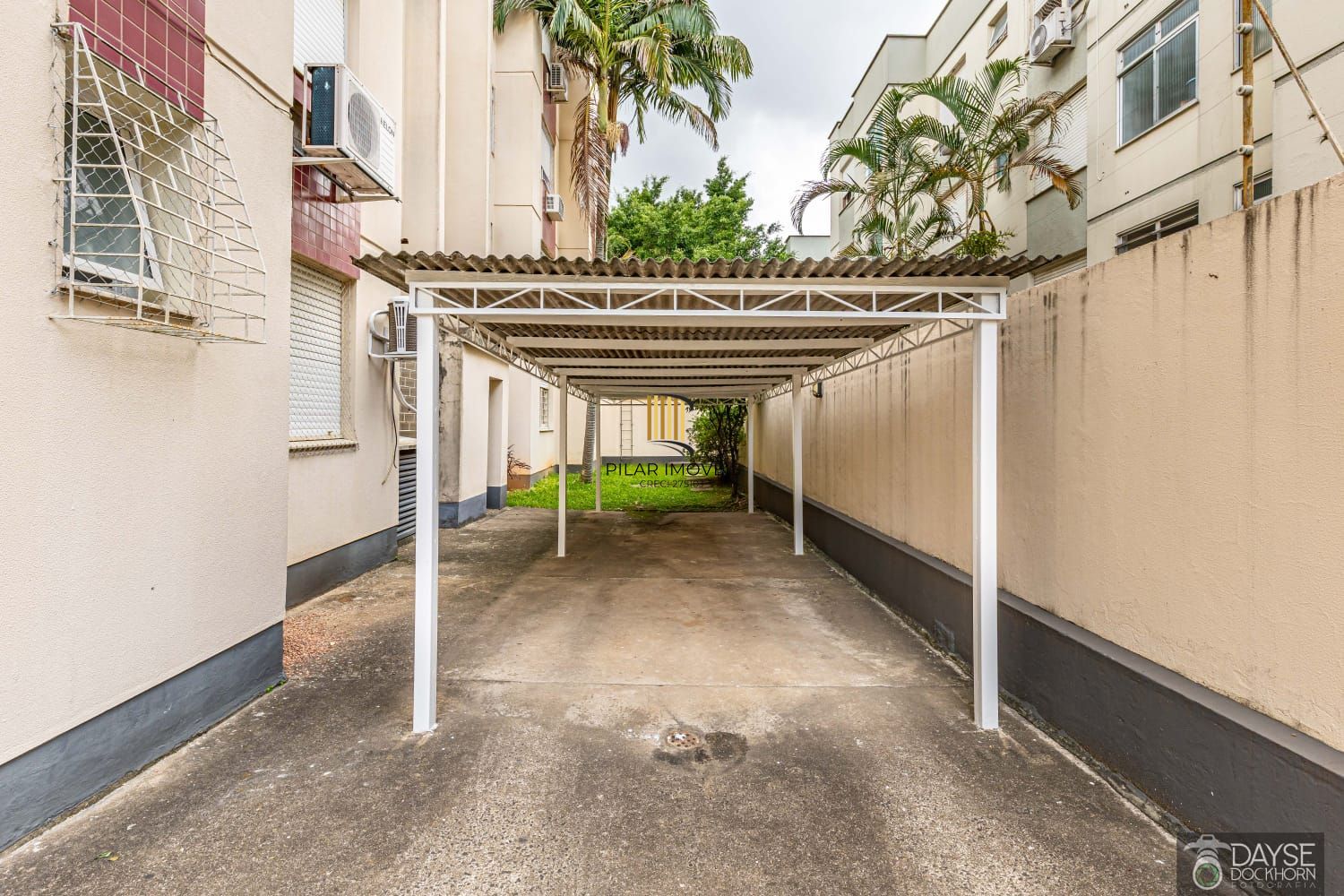 Apartamento 2 dormitórios com 2 vagas próximo da PUC