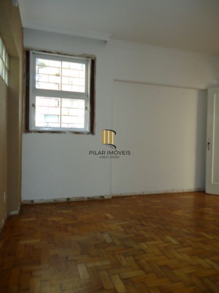 Casa para Venda - 510m², 6 dormitórios, sendo 1 suites, 3 vagas - São João