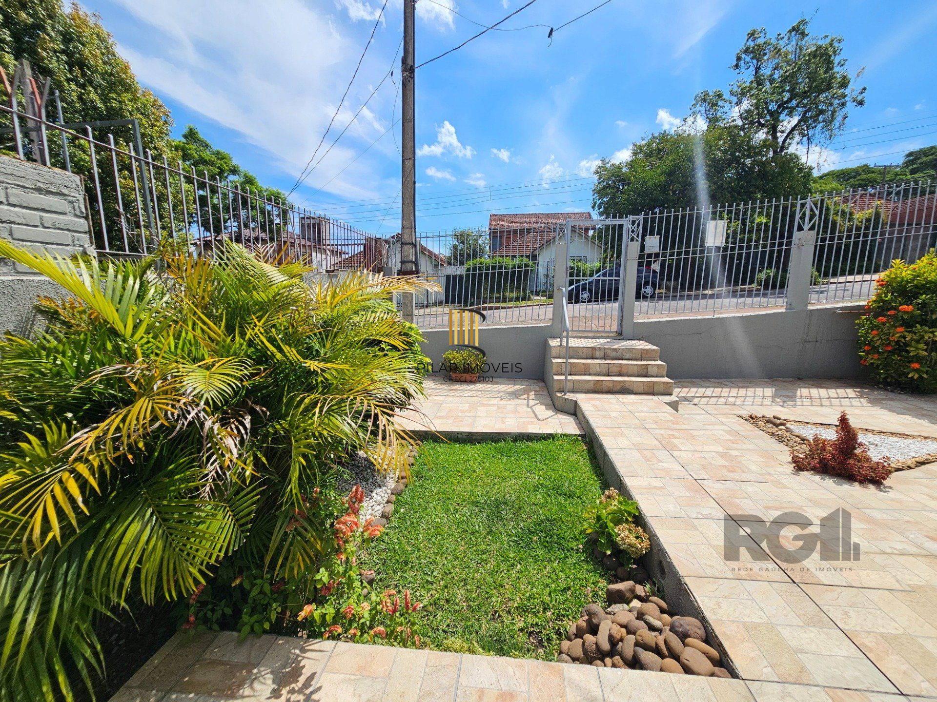 Casa 3 dormitórios no bairro Jardim do Salso