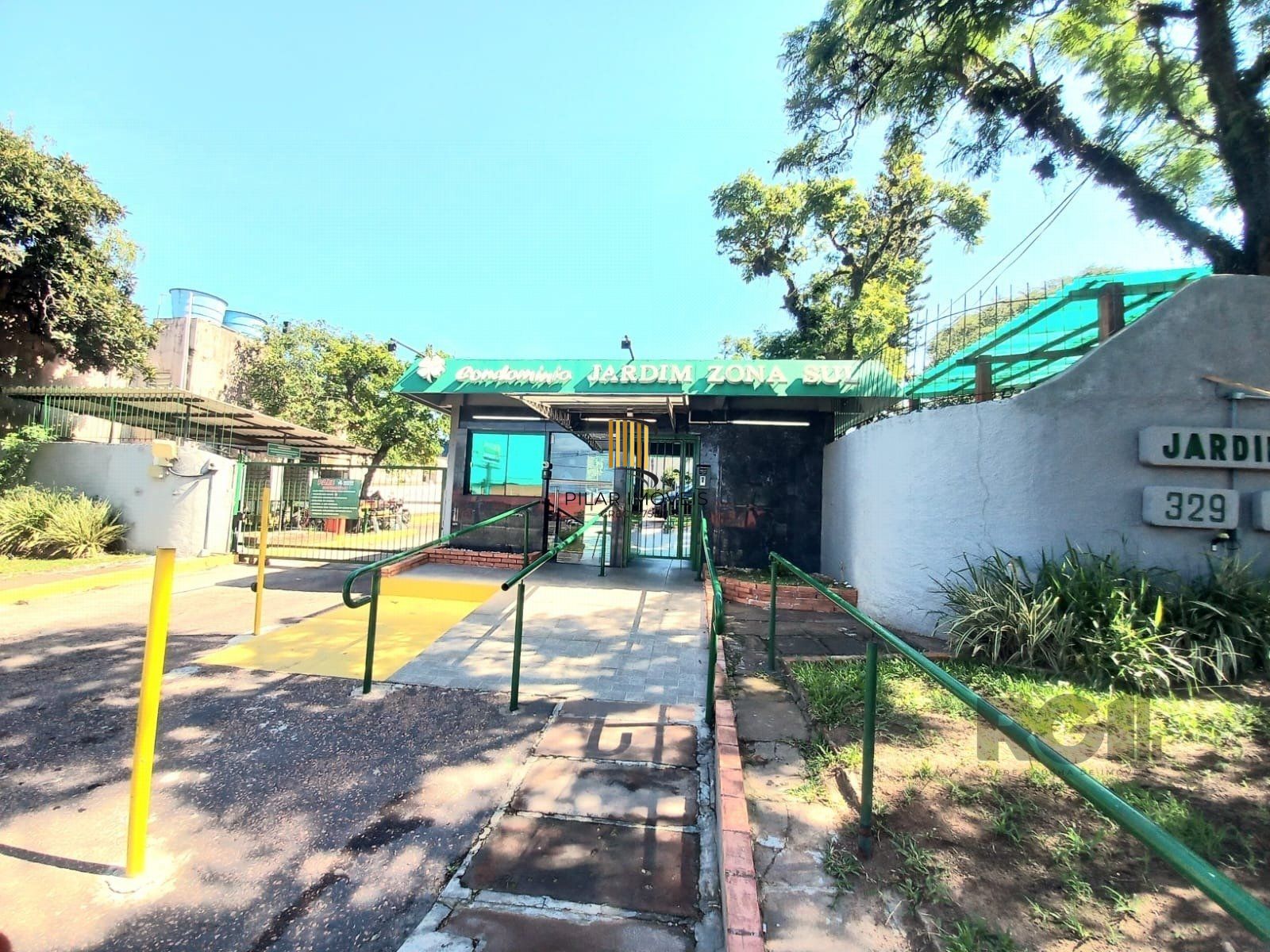 Apartamento 2 dormitórios no bairro Cavalhada