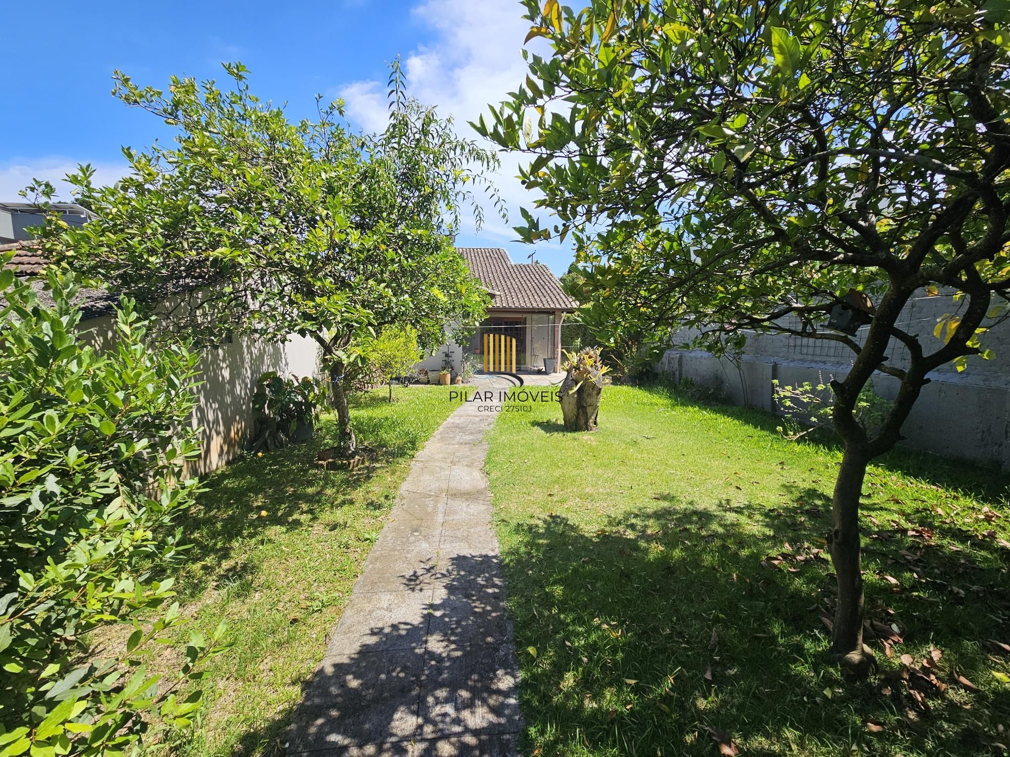 LINDO SOBRADO NO MELHOR PONTO DO BAIRRO TRISTEZA